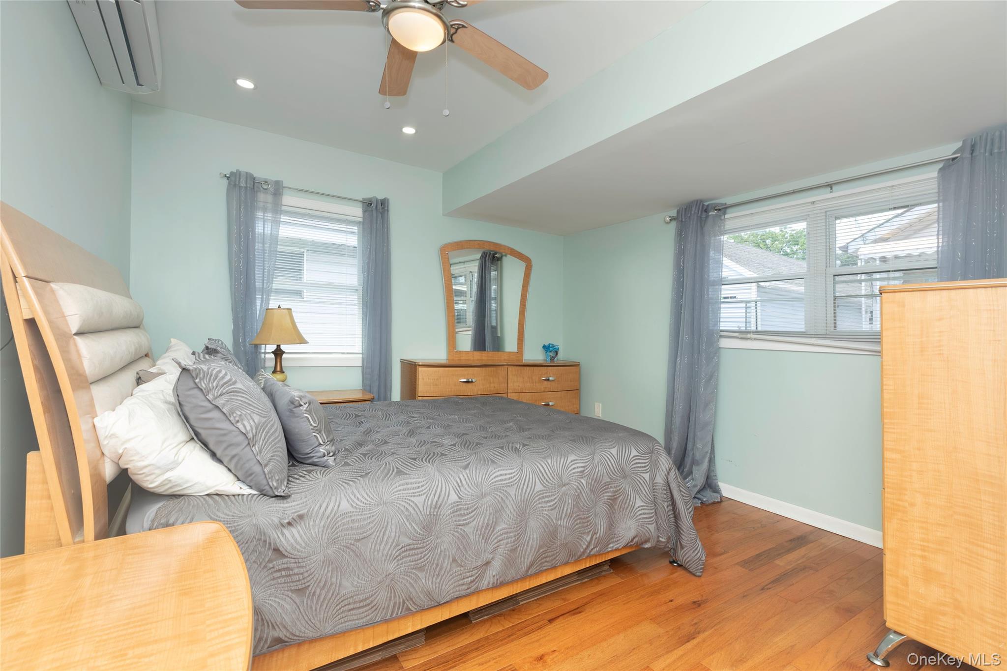 72 Edgewater Park Drive 72c Property Photo 11