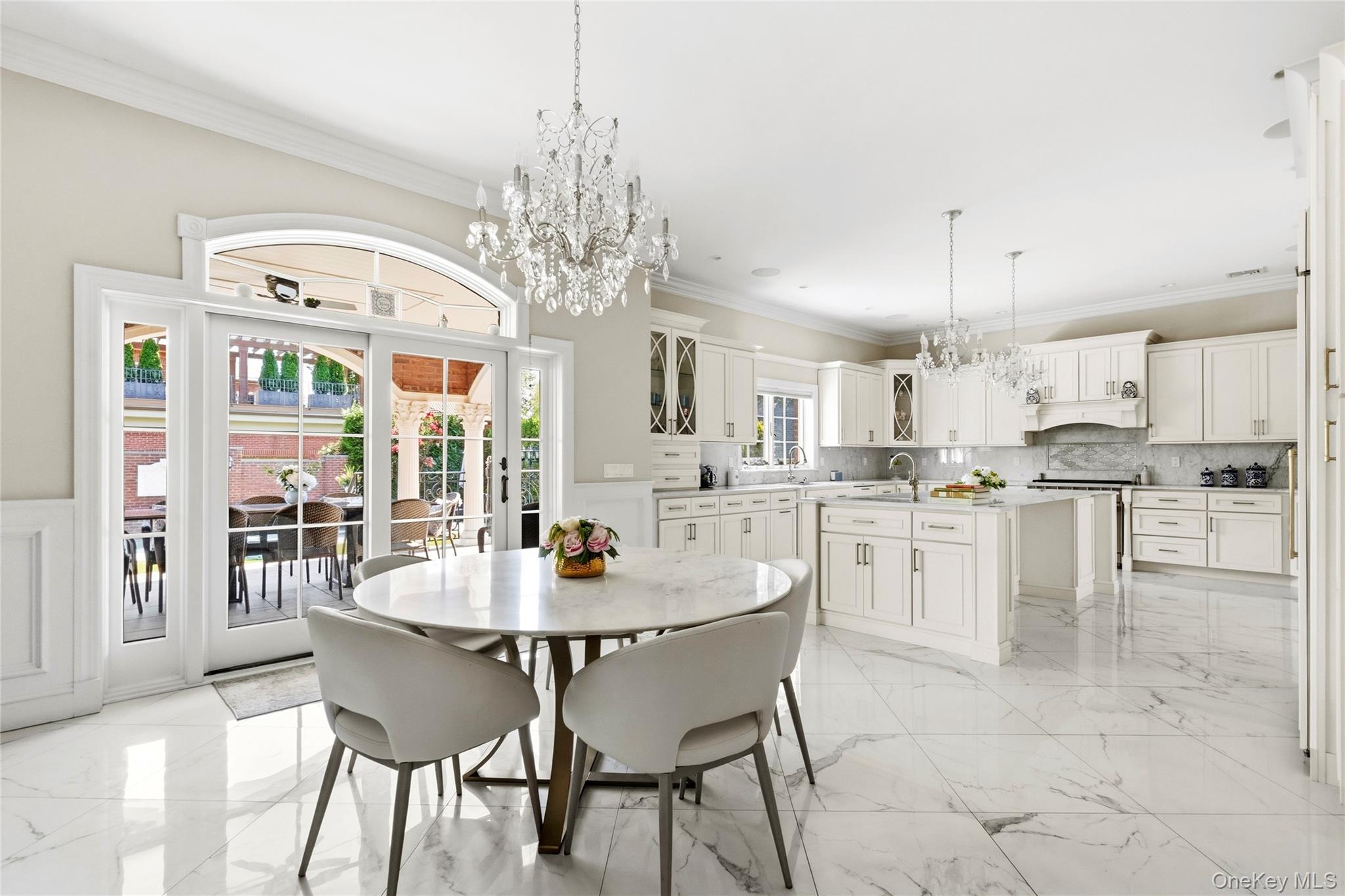 18 Boulevard Property Photo 9
