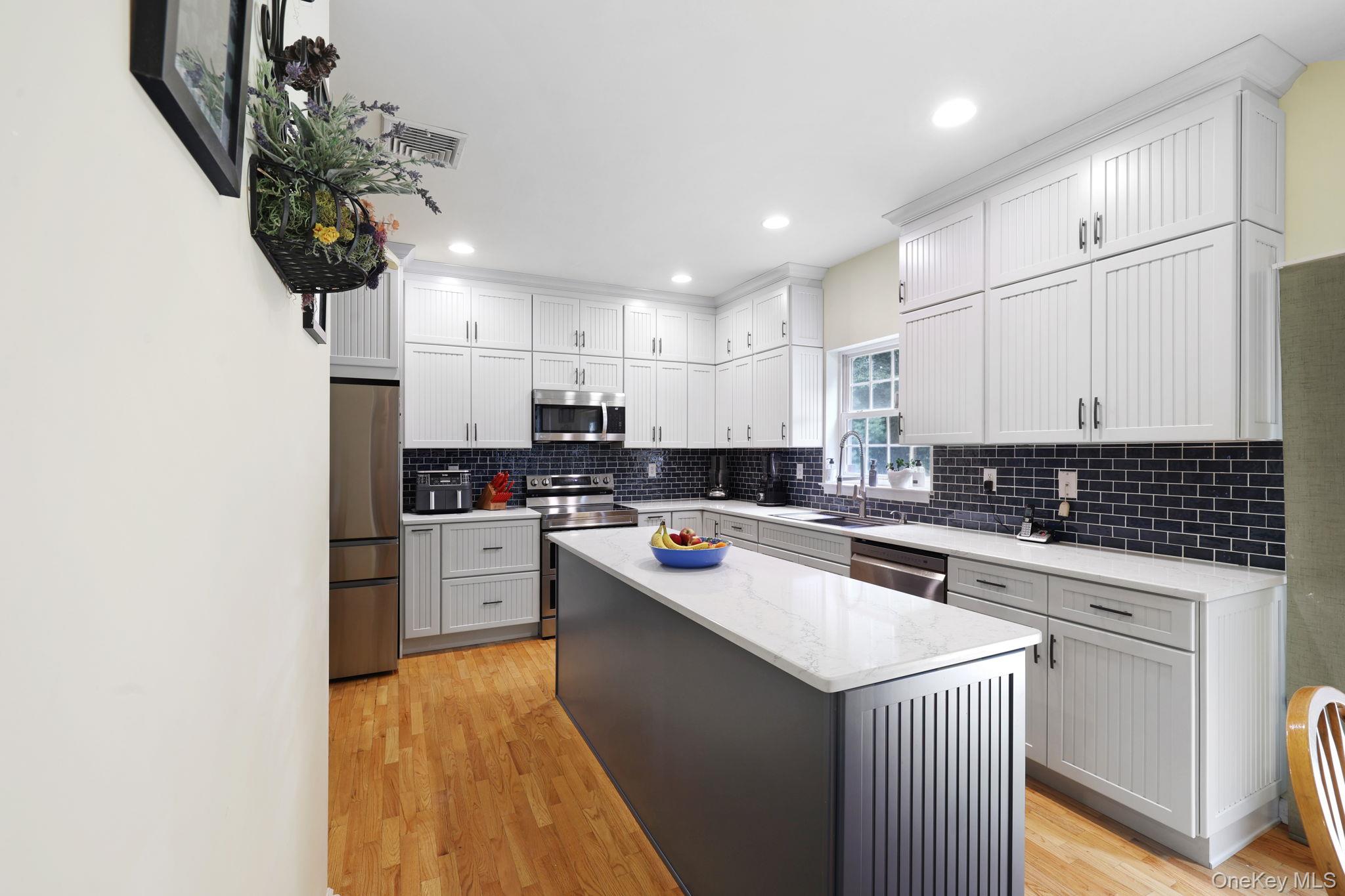 320 White Bridge Road Property Photo 12