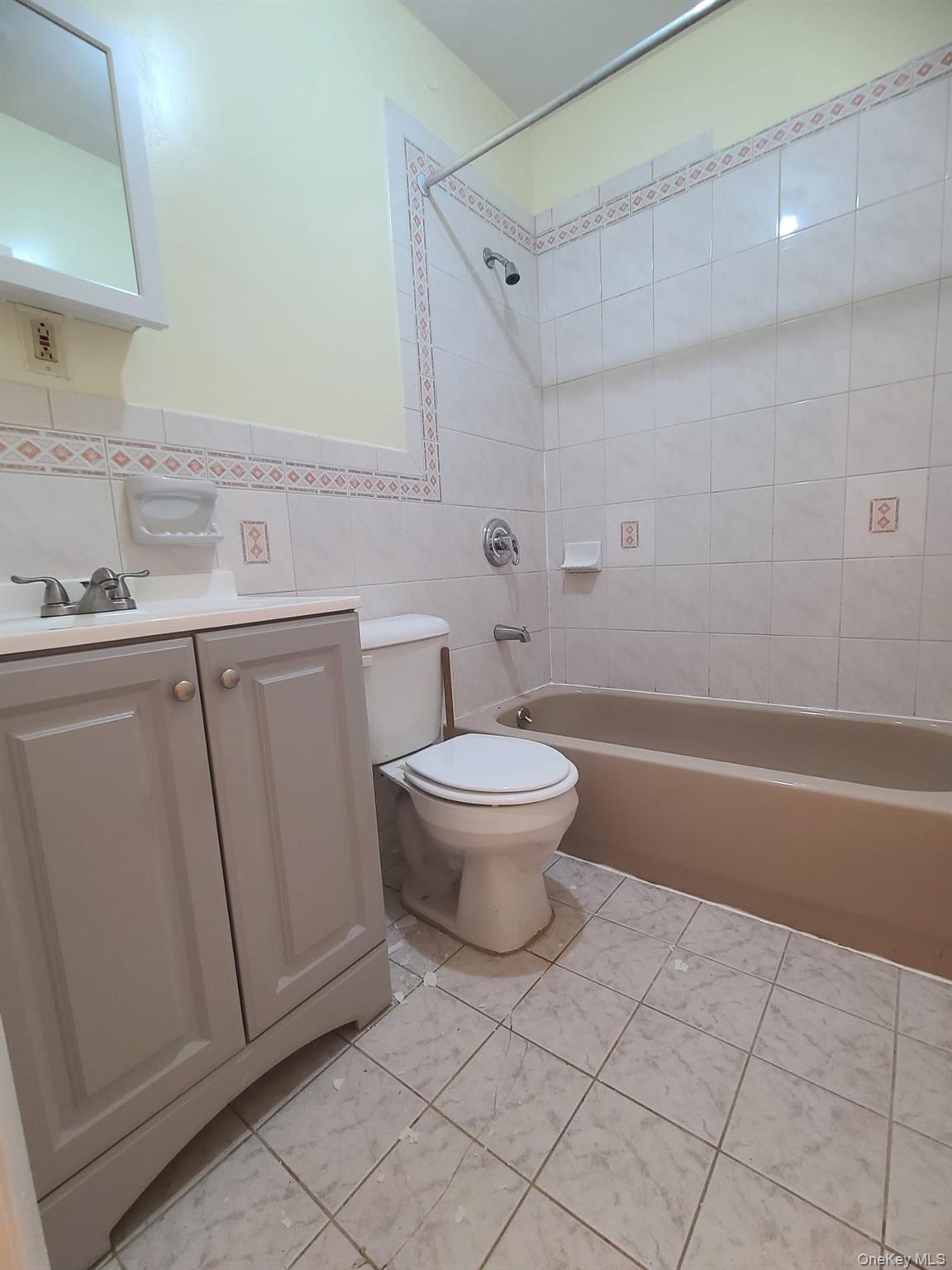 404 E 21st Street Property Photo 13
