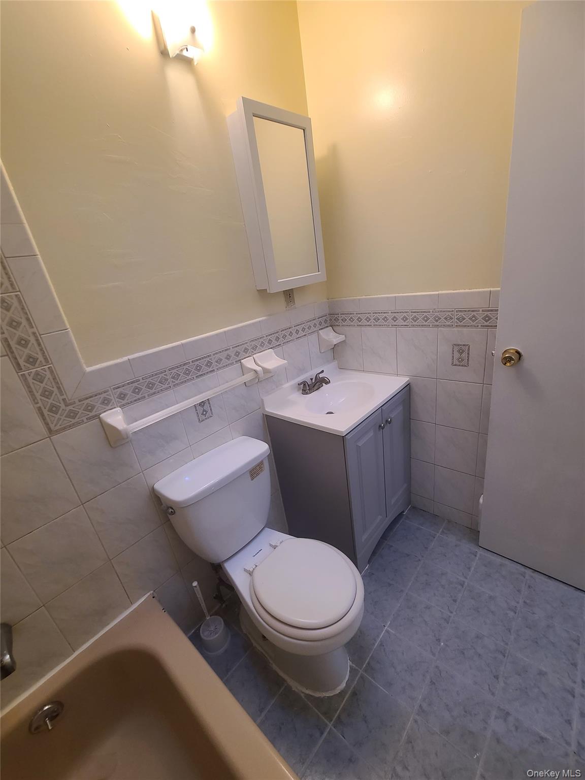 404 E 21st Street Property Photo 30