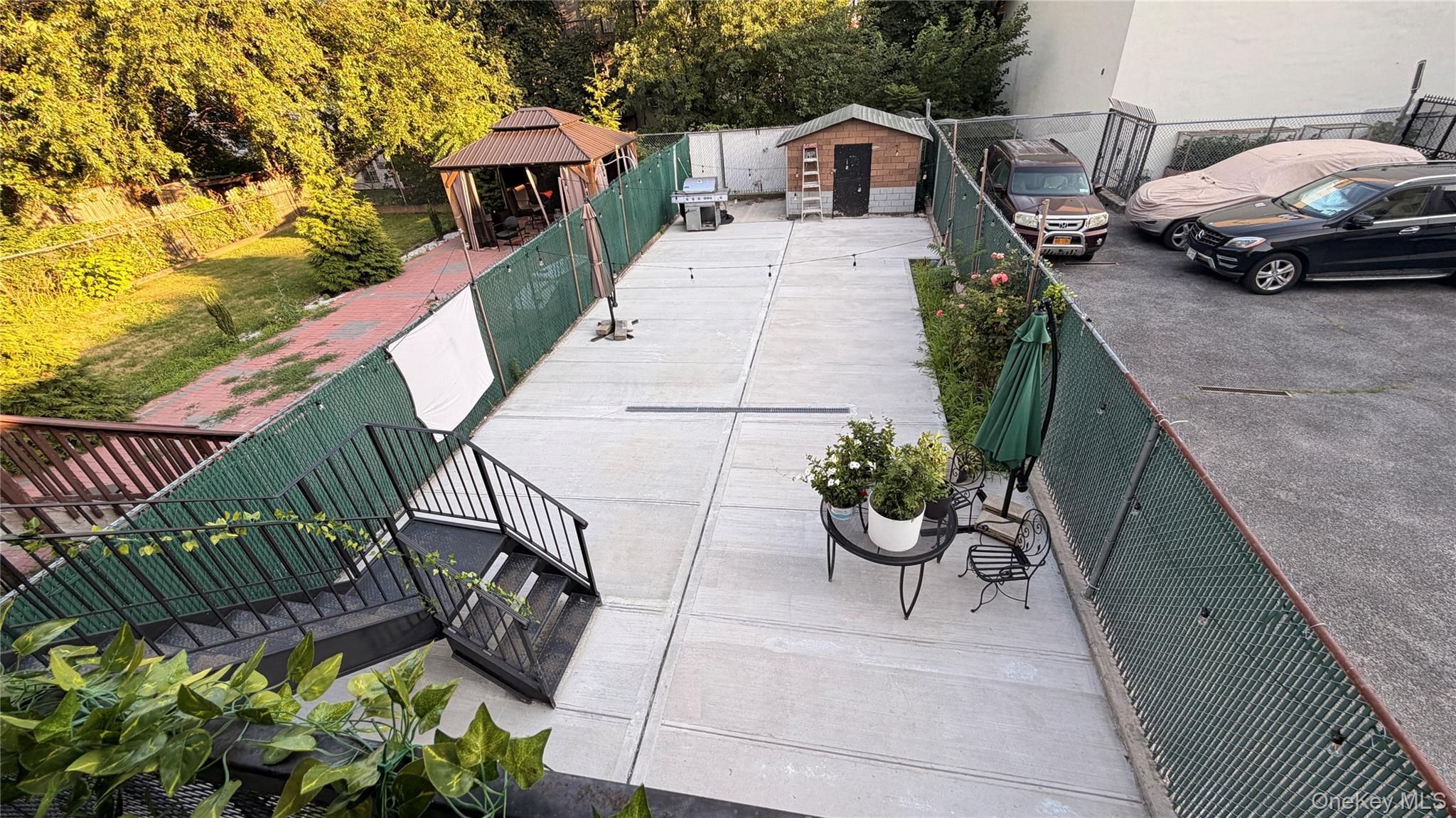 1954 Bergen Street Property Photo 45