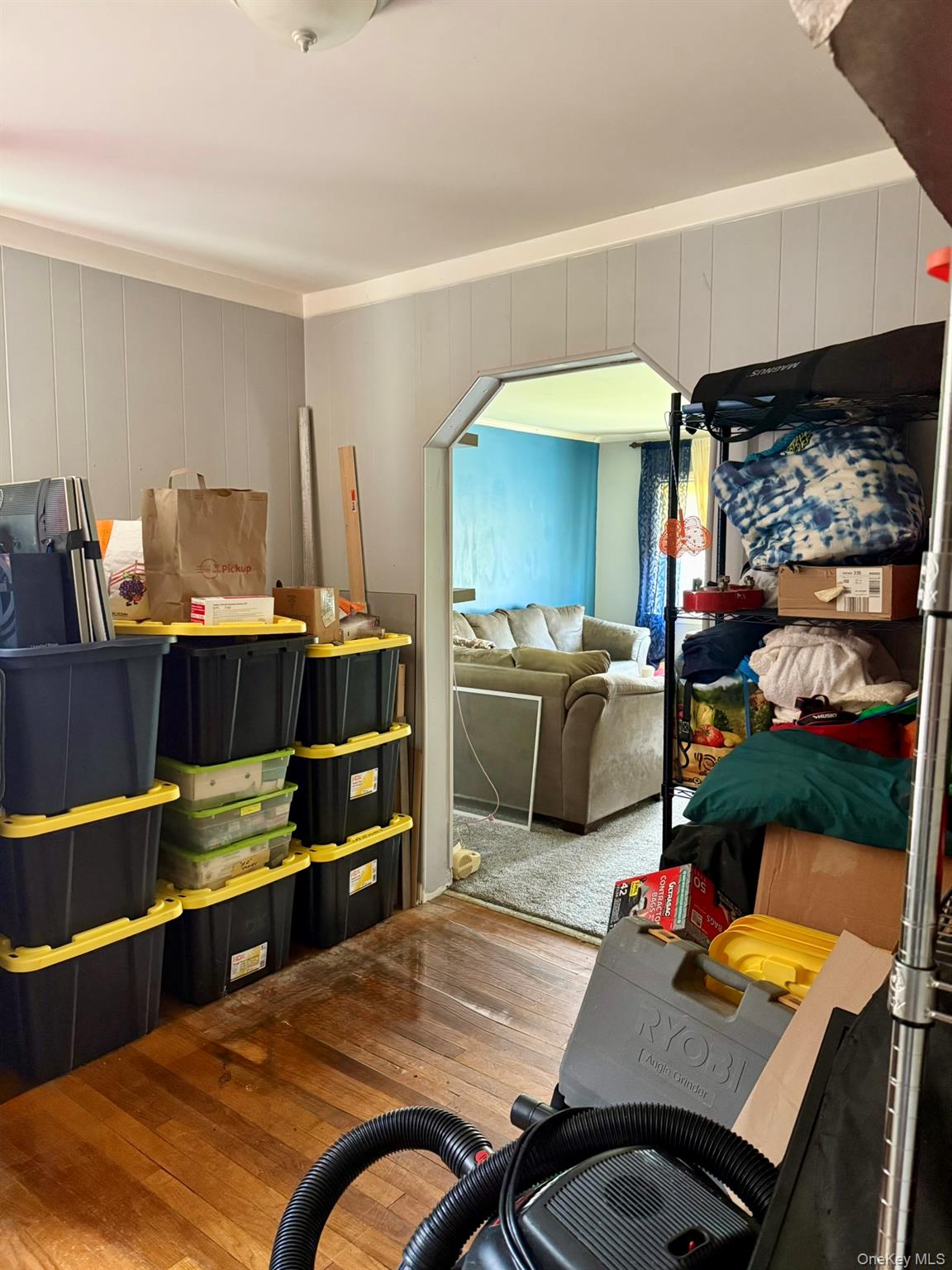 1207 Slabey Avenue Property Photo 9