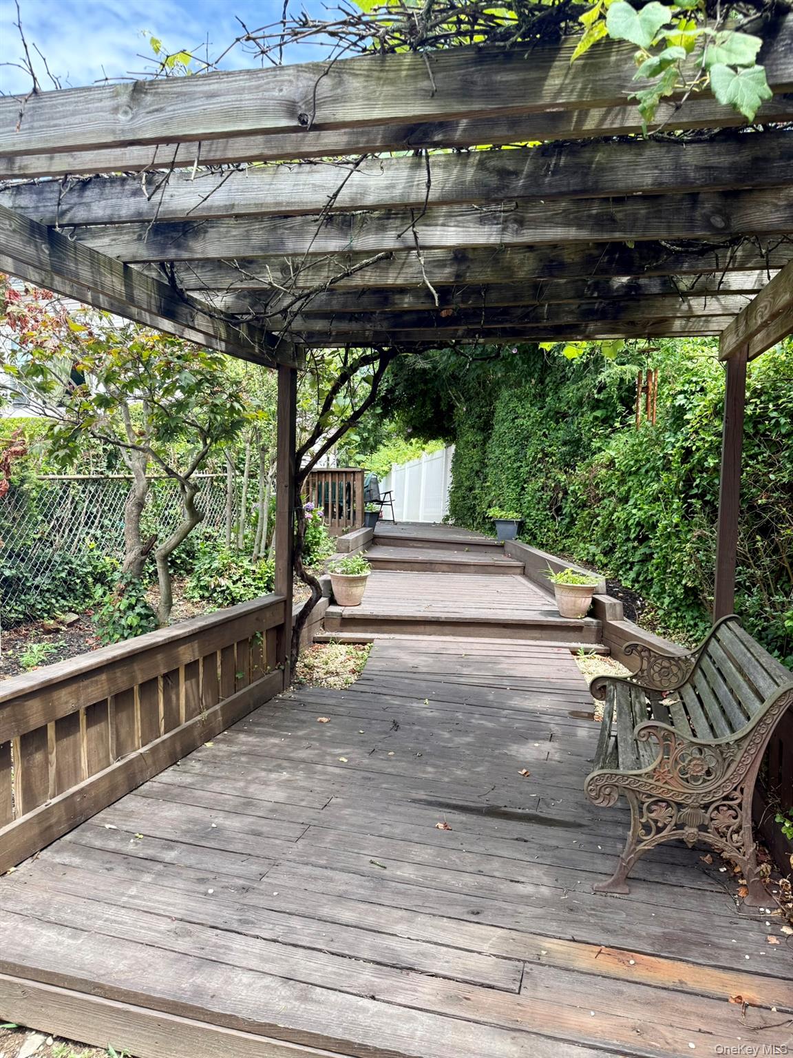 1207 Slabey Avenue Property Photo 22
