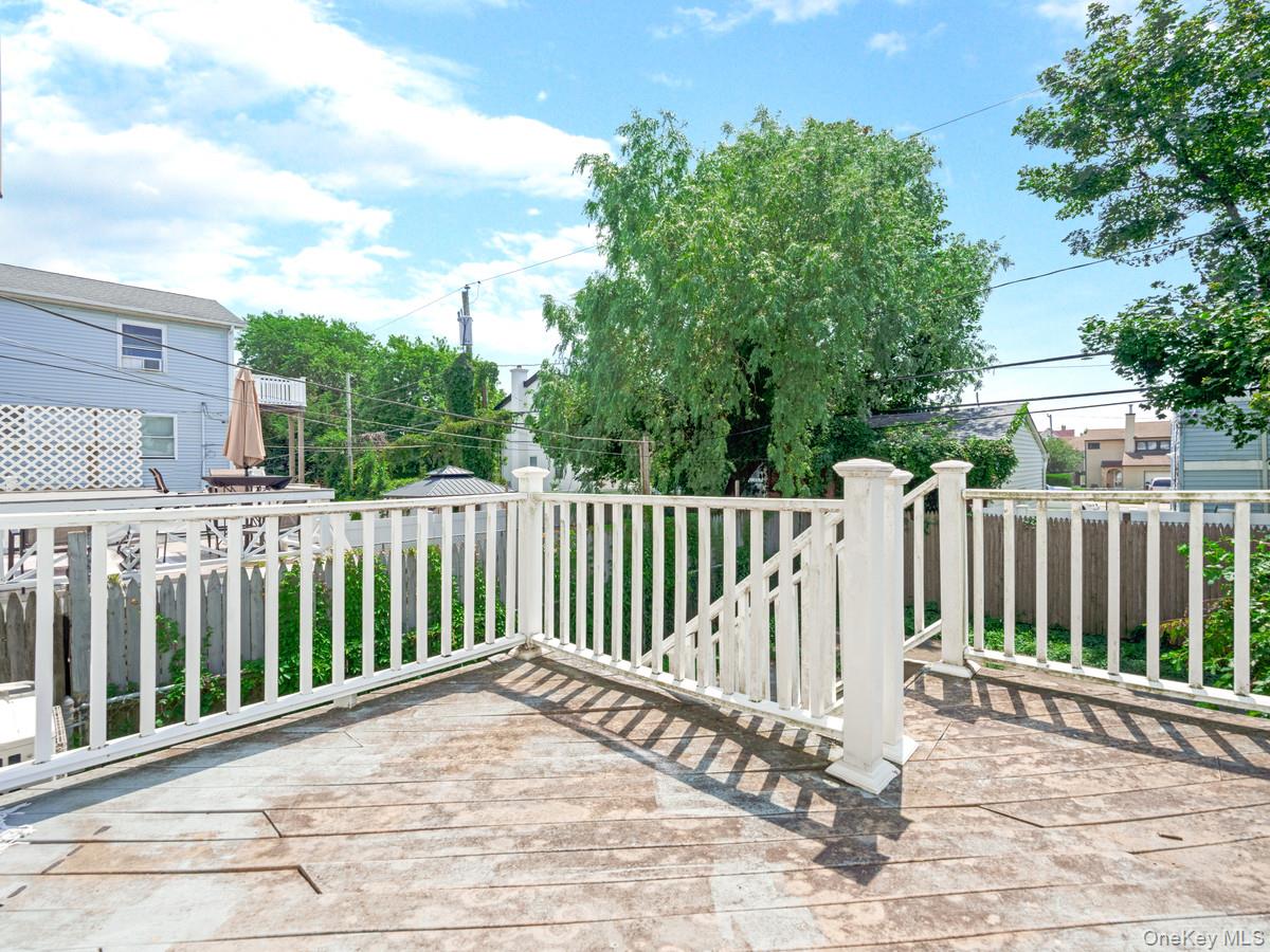 60 E Pine Street Property Photo 15