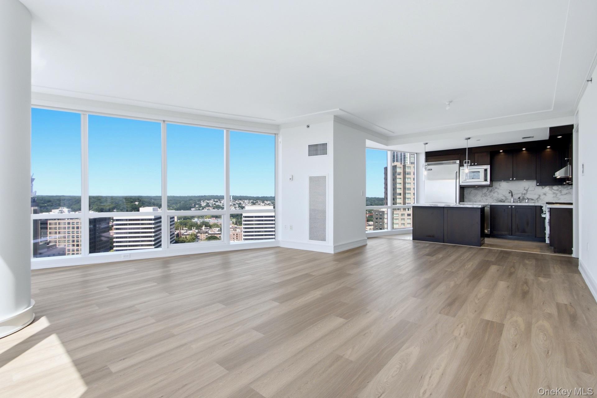 1 Renaissance Square 26g Property Photo 2