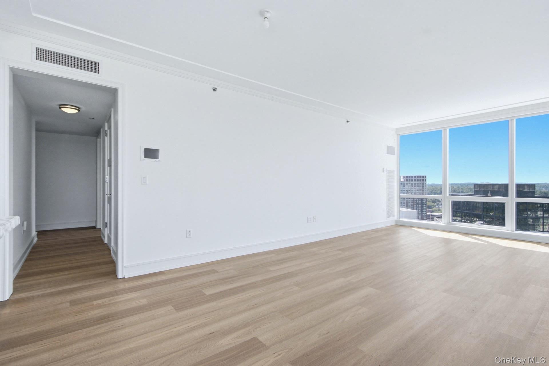 1 Renaissance Square 26g Property Photo 6