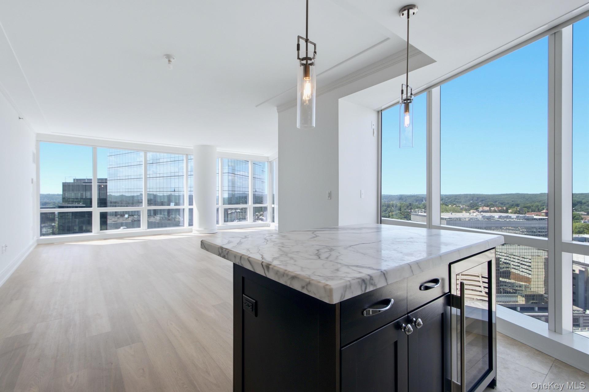 1 Renaissance Square 26g Property Photo 12