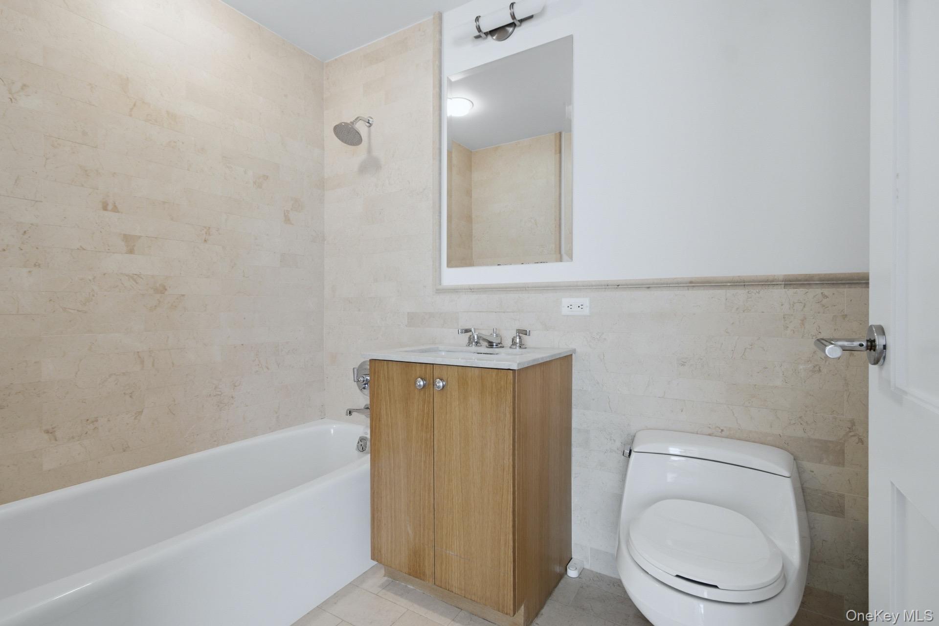 1 Renaissance Square 26g Property Photo 30