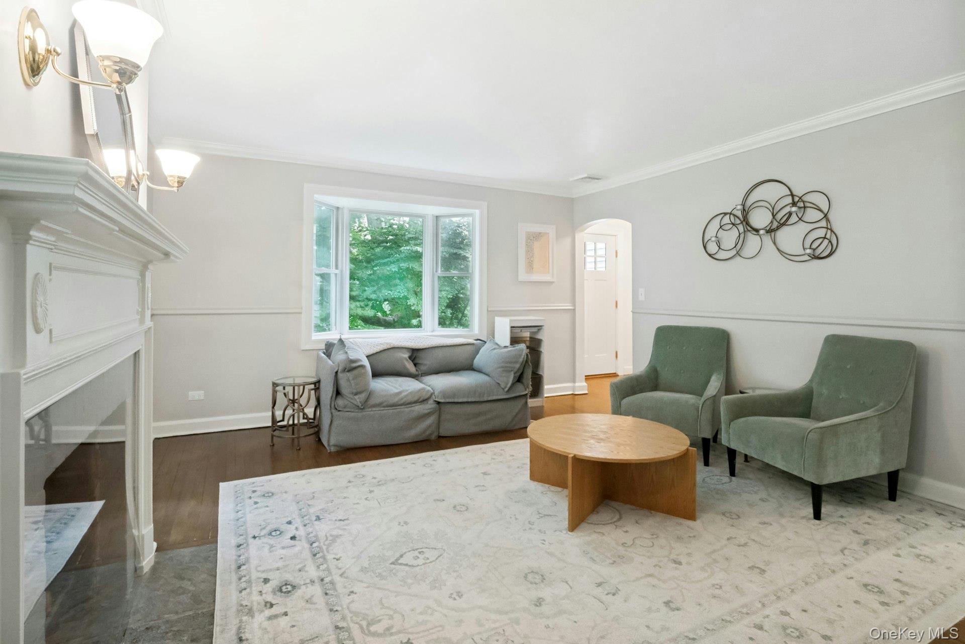 109 N Bedford Road Property Photo 3