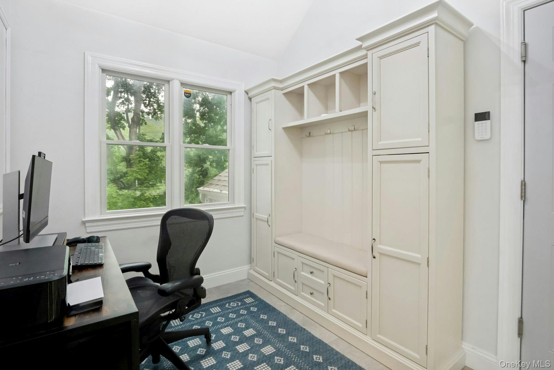 109 N Bedford Road Property Photo 13