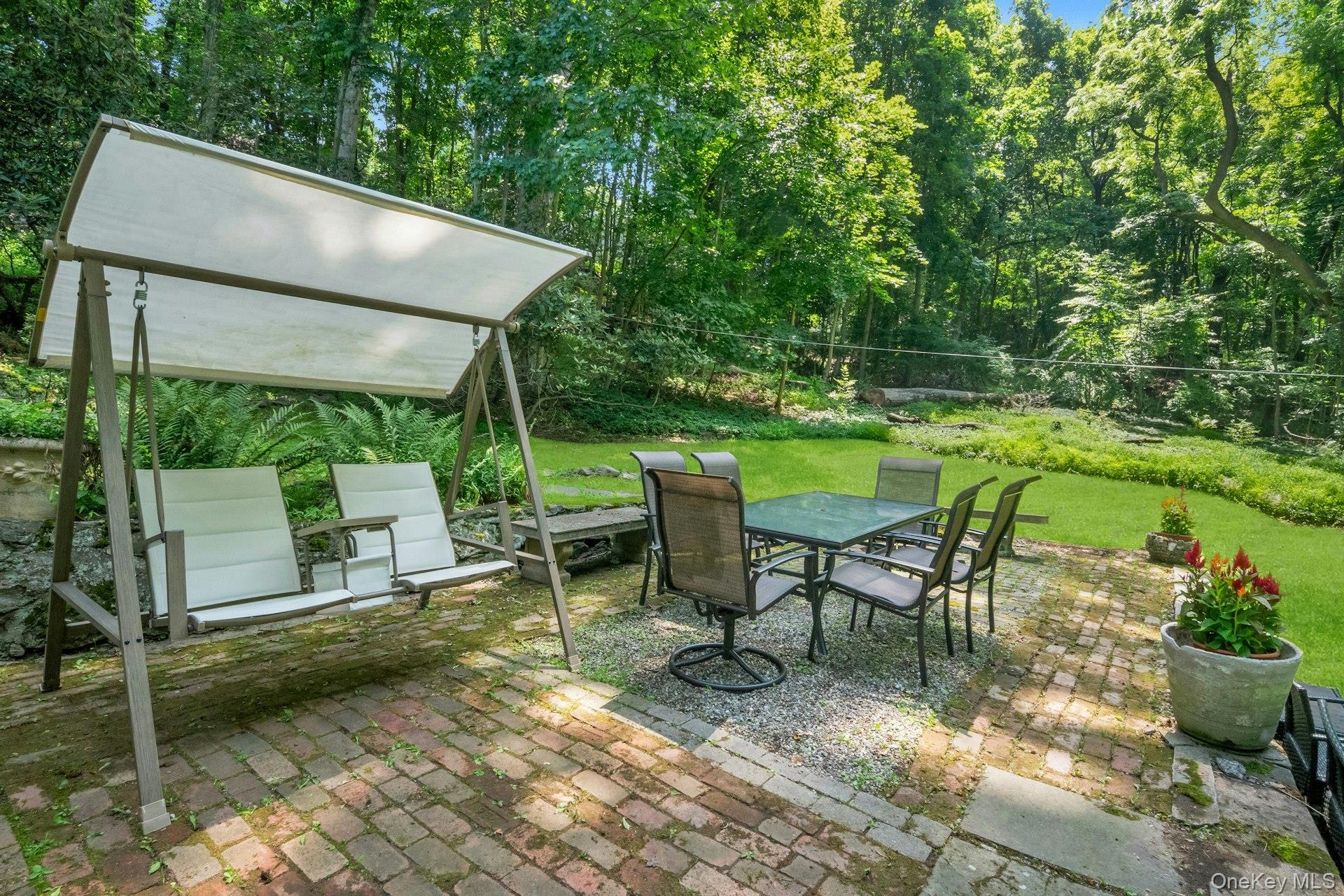 109 N Bedford Road Property Photo 32