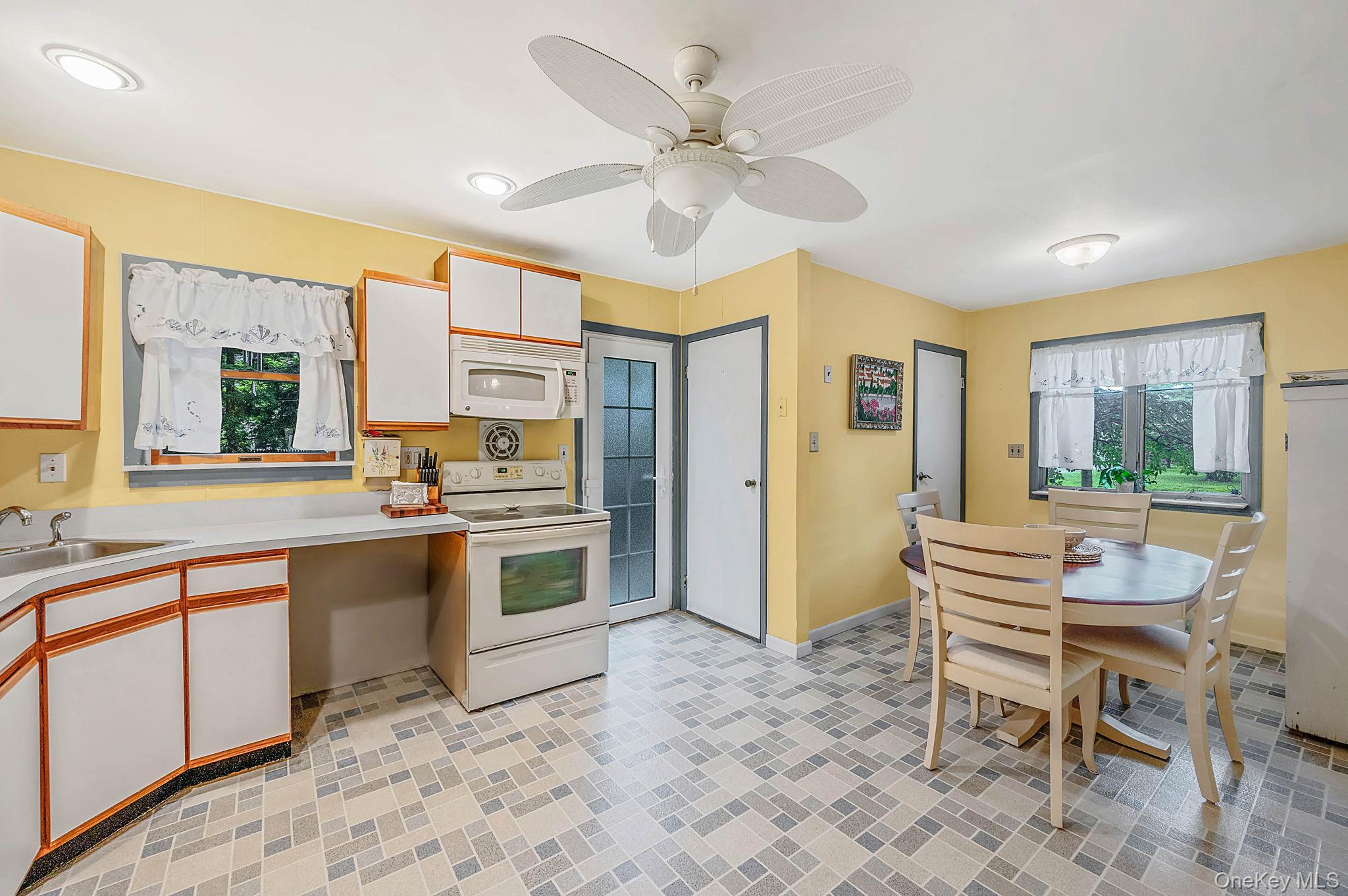 45 Reeves Road Property Photo 11