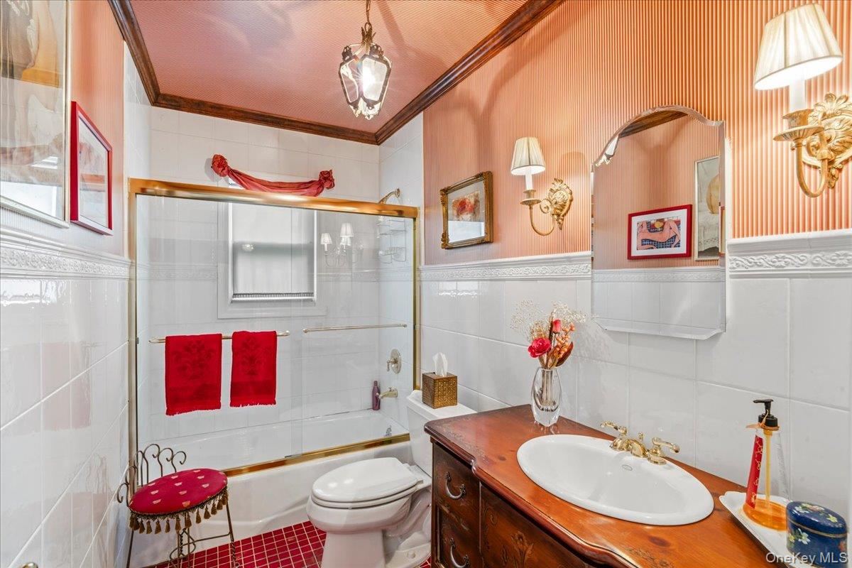 2154 Marion Avenue Property Photo 14