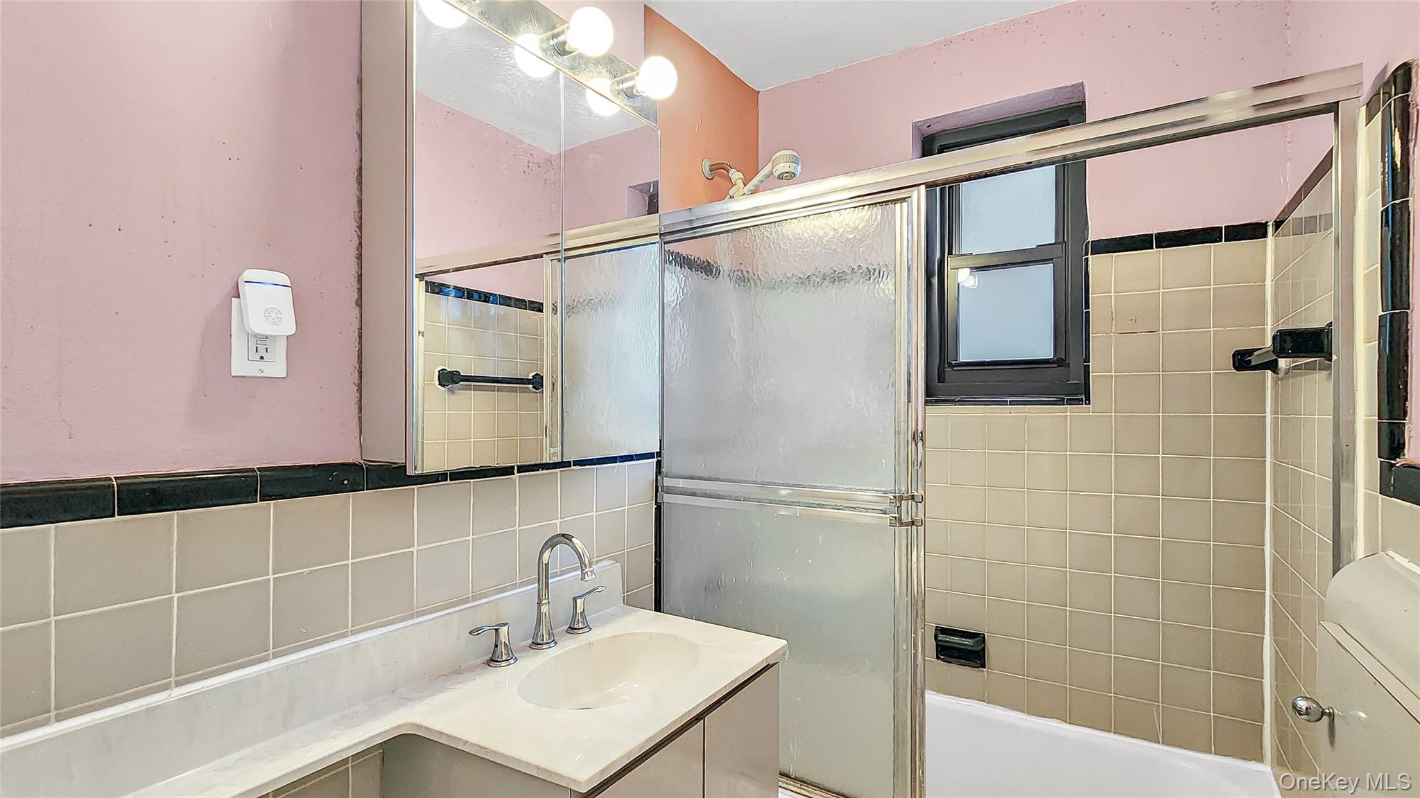 73-55 210th Street 4j Property Photo 9