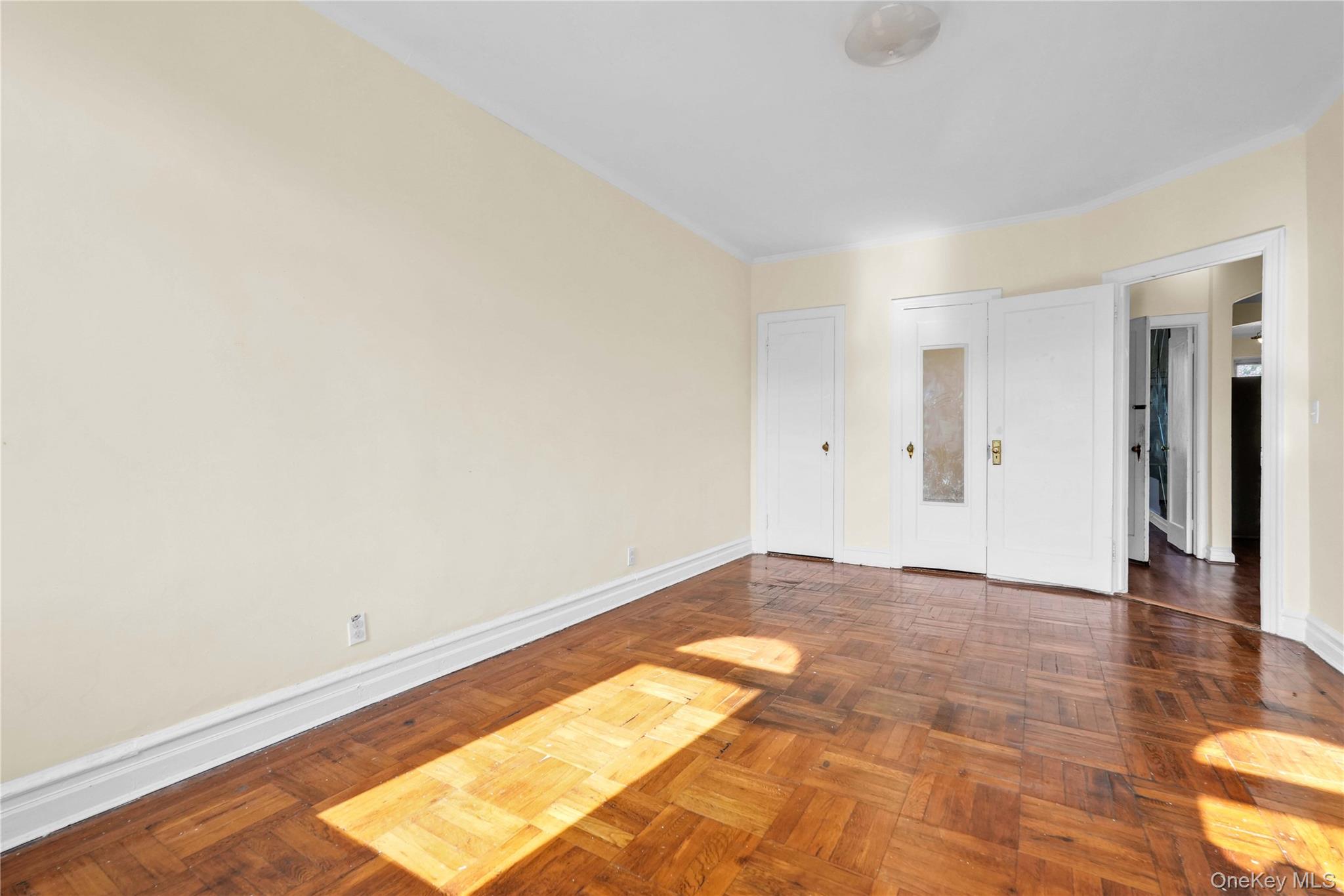 252 E 45th Street Property Photo 19