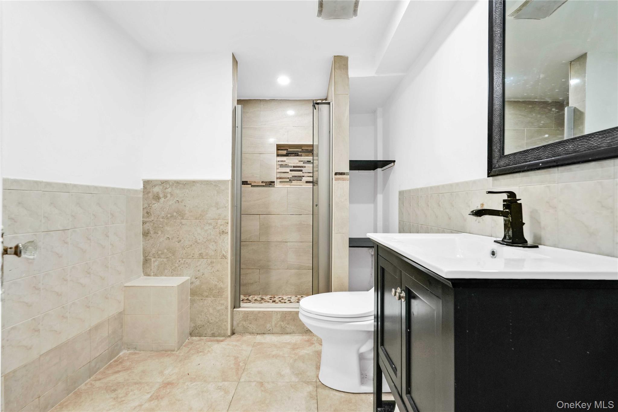 252 E 45th Street Property Photo 28
