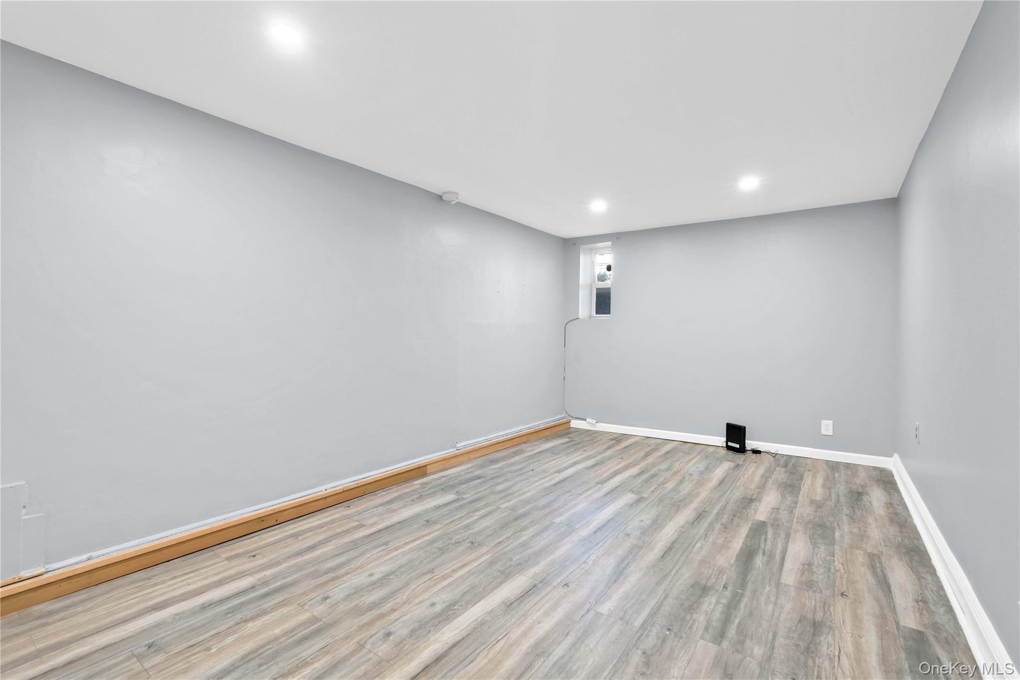 252 E 45th Street Property Photo 33