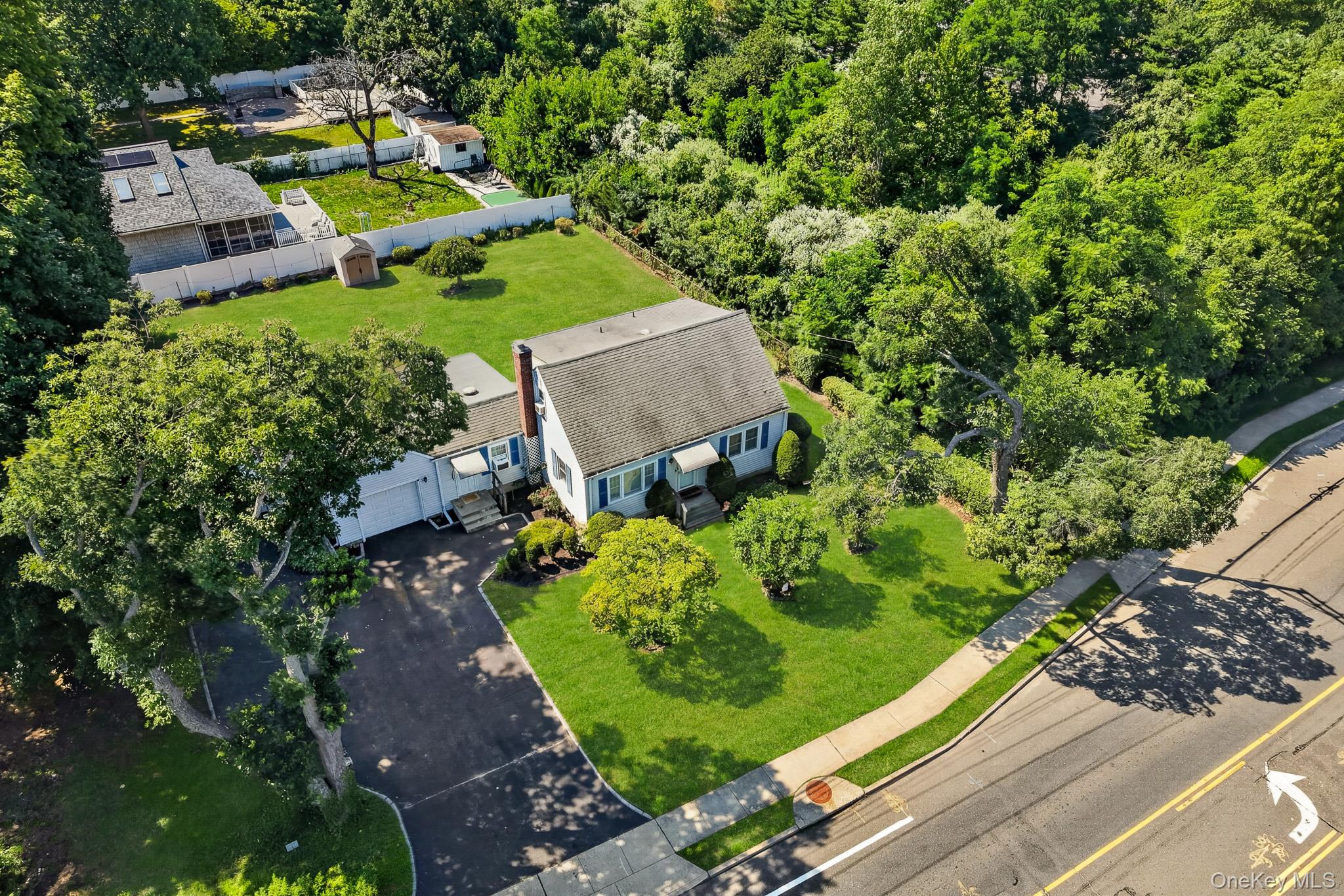 1547 Walt Whitman Road Property Photo 8