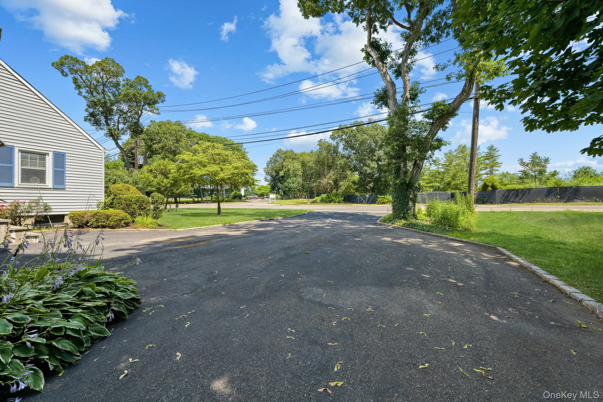 1547 Walt Whitman Road Property Photo 12