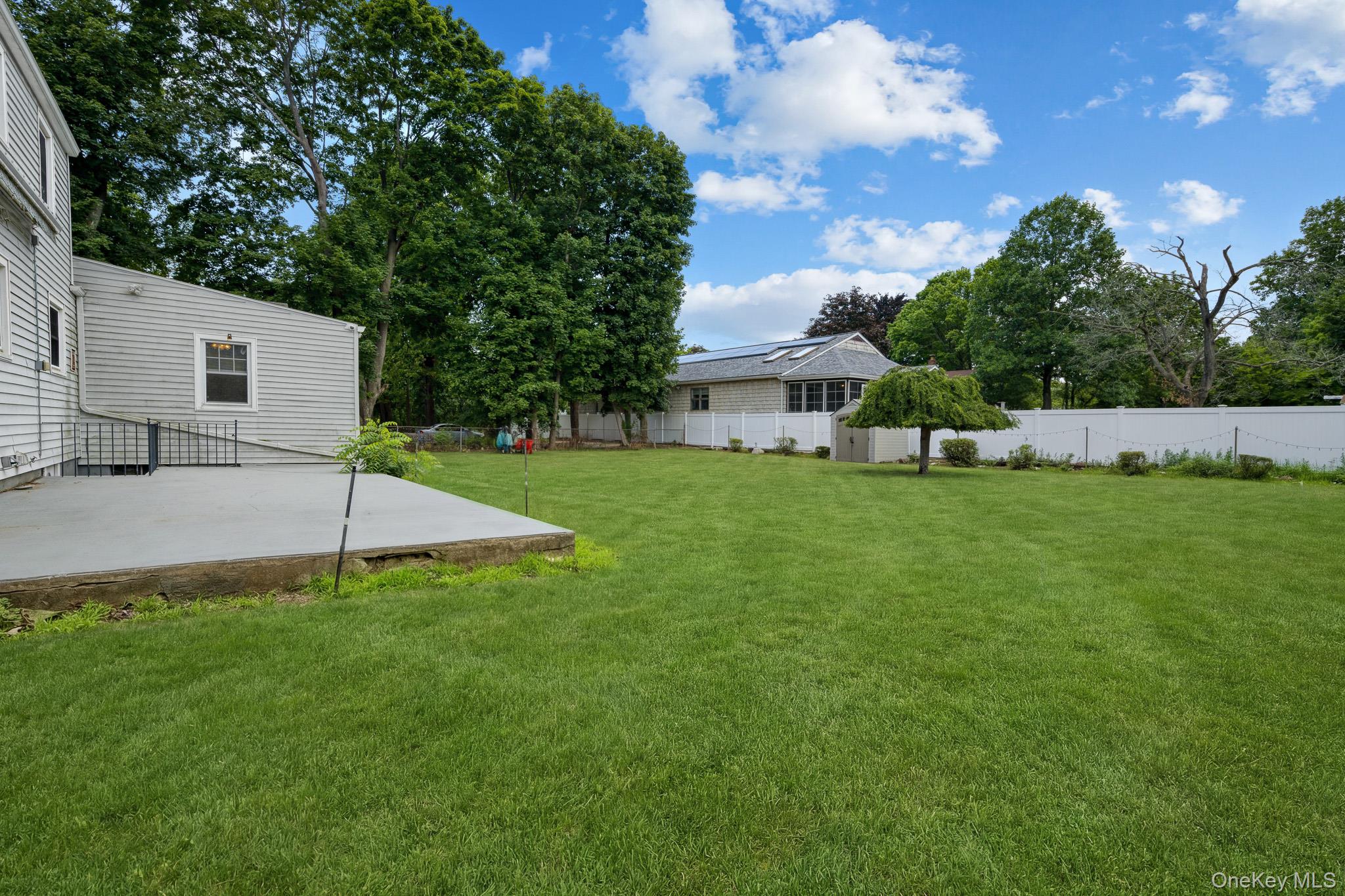 1547 Walt Whitman Road Property Photo 17