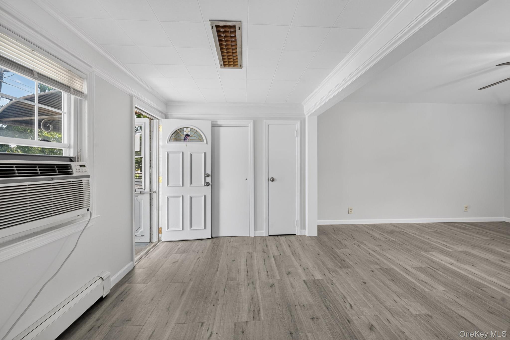 1547 Walt Whitman Road Property Photo 20
