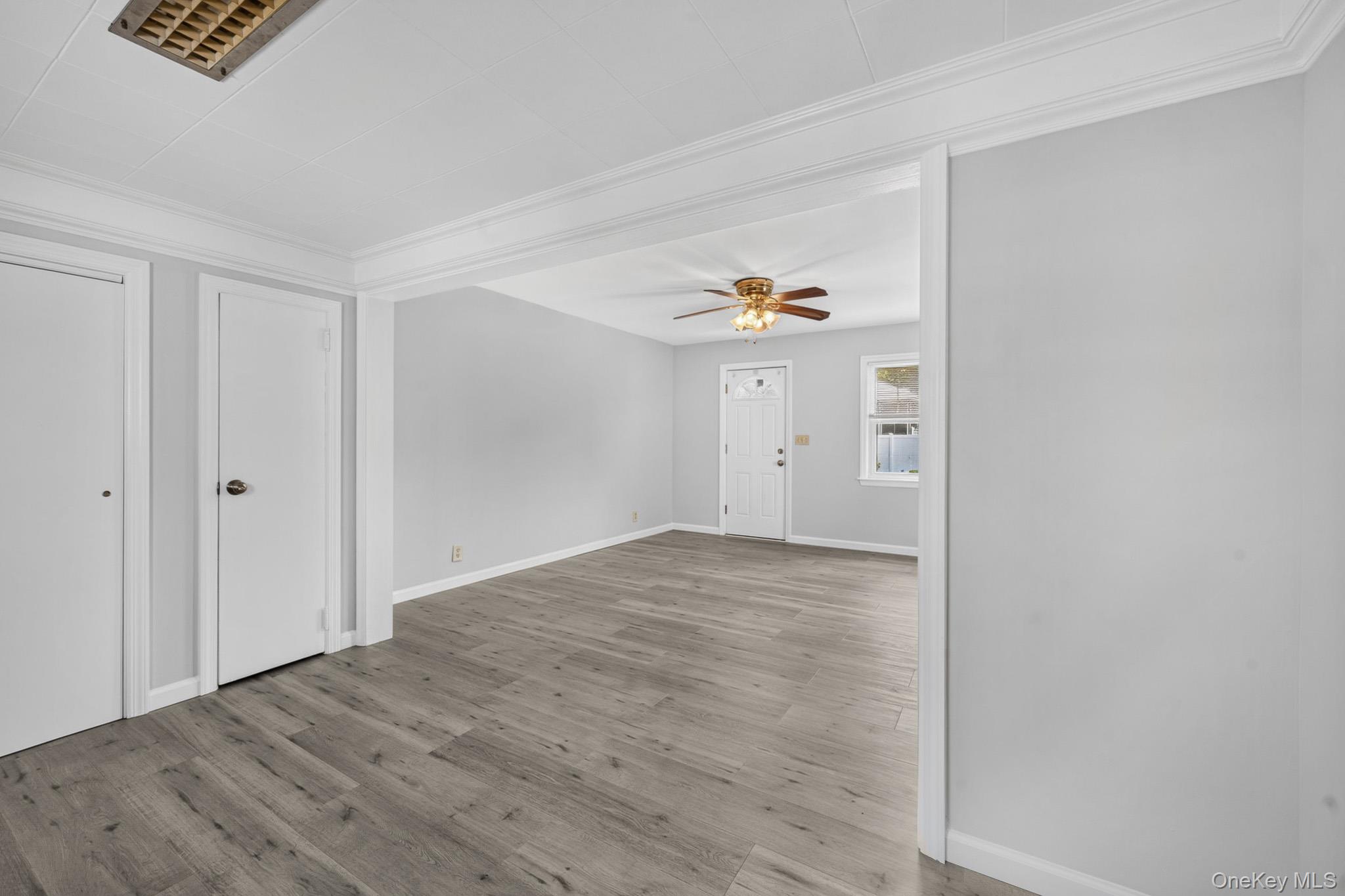 1547 Walt Whitman Road Property Photo 21