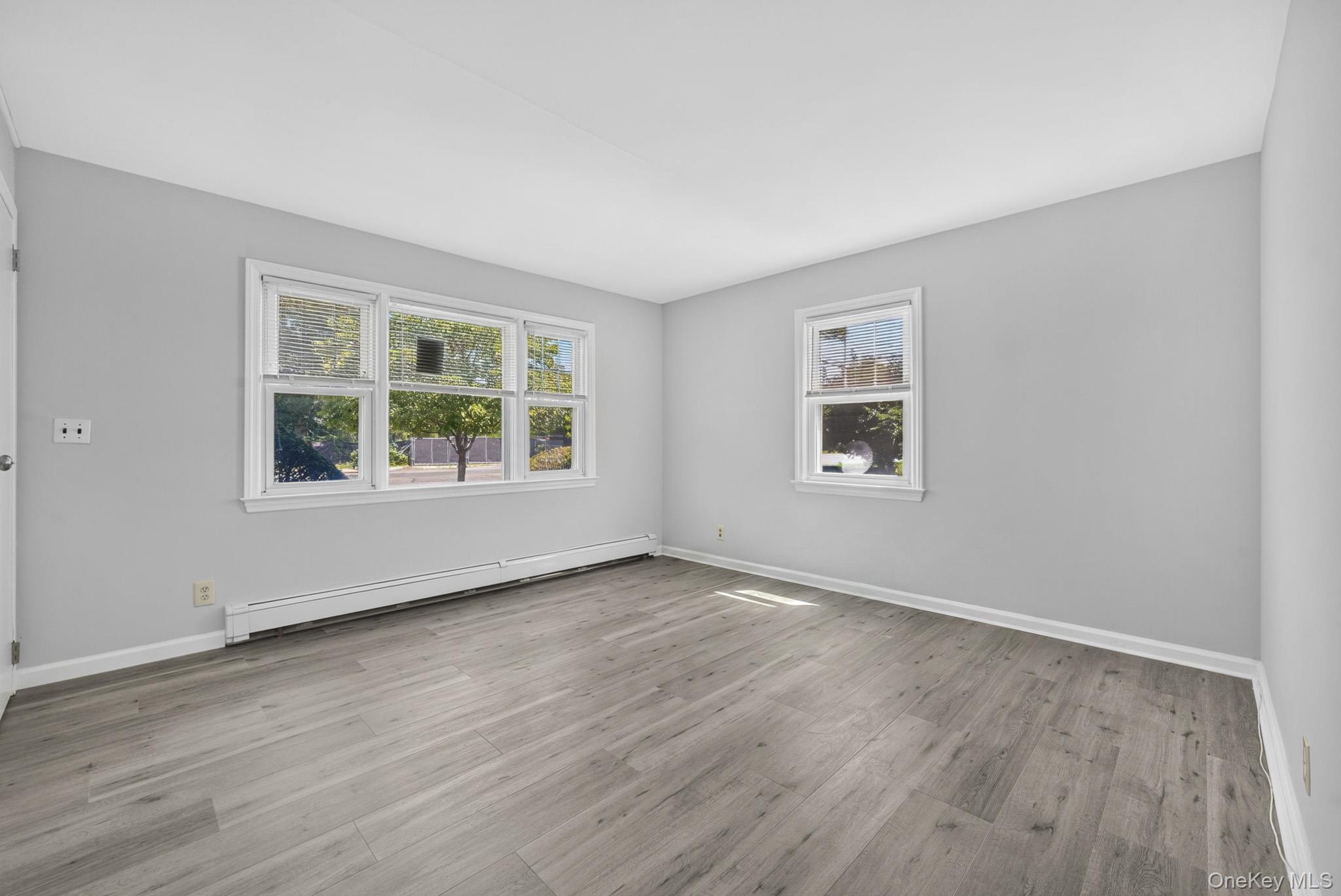 1547 Walt Whitman Road Property Photo 27