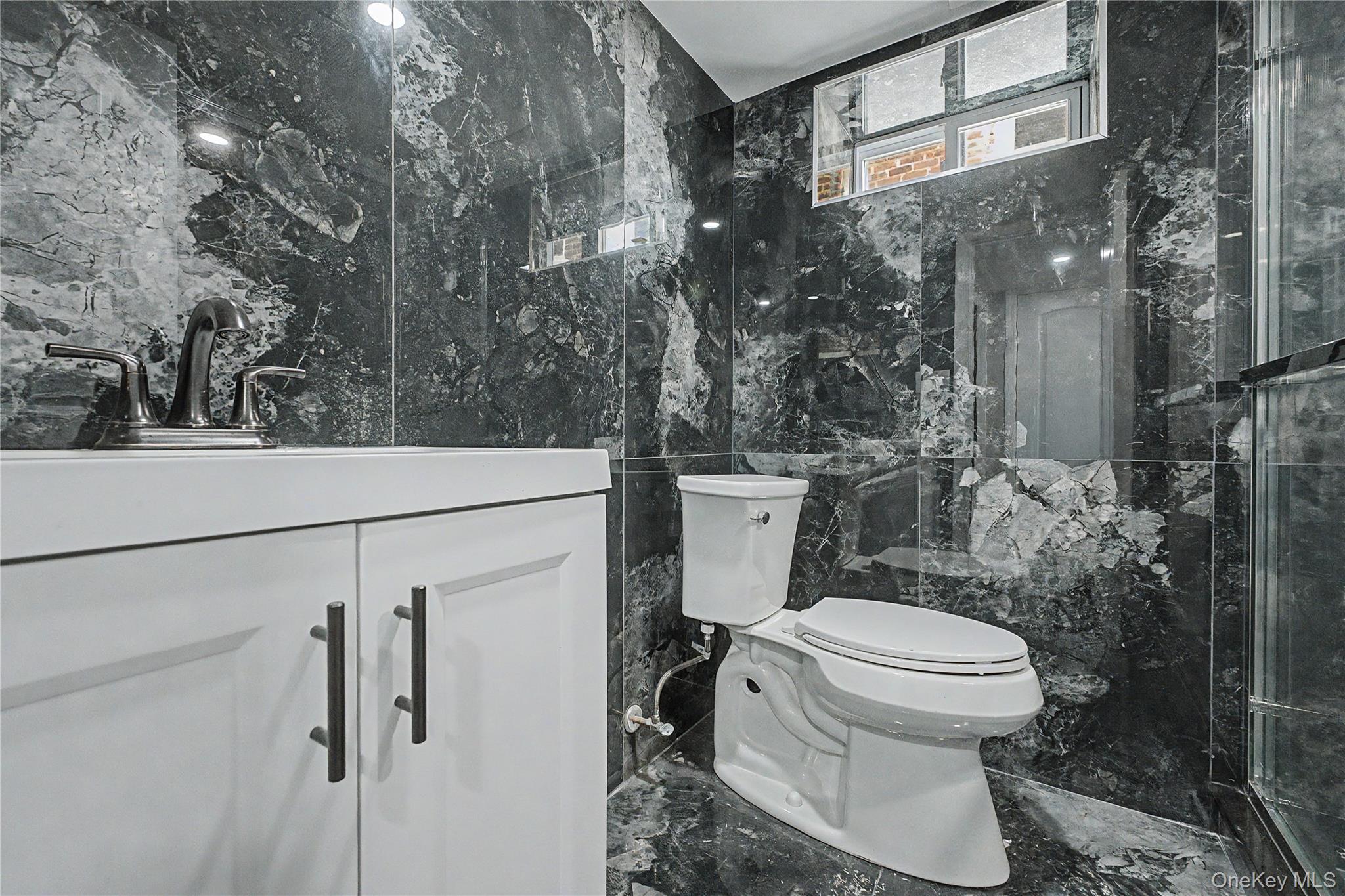 9431 239th Street Property Photo 11