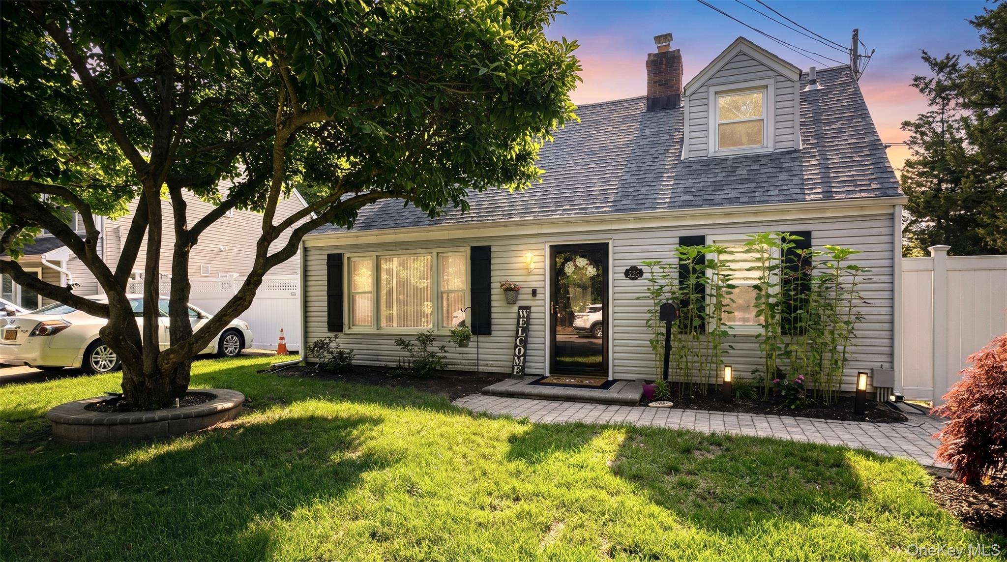 520 Riverside Avenue Property Photo 1