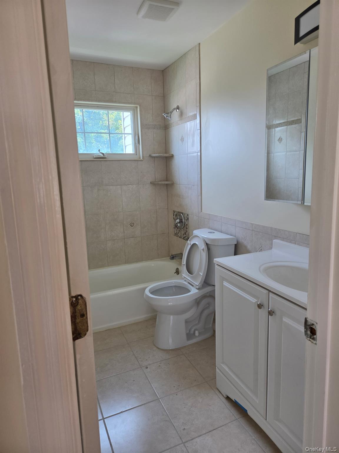 1319 Journal Avenue 2 Property Photo 5