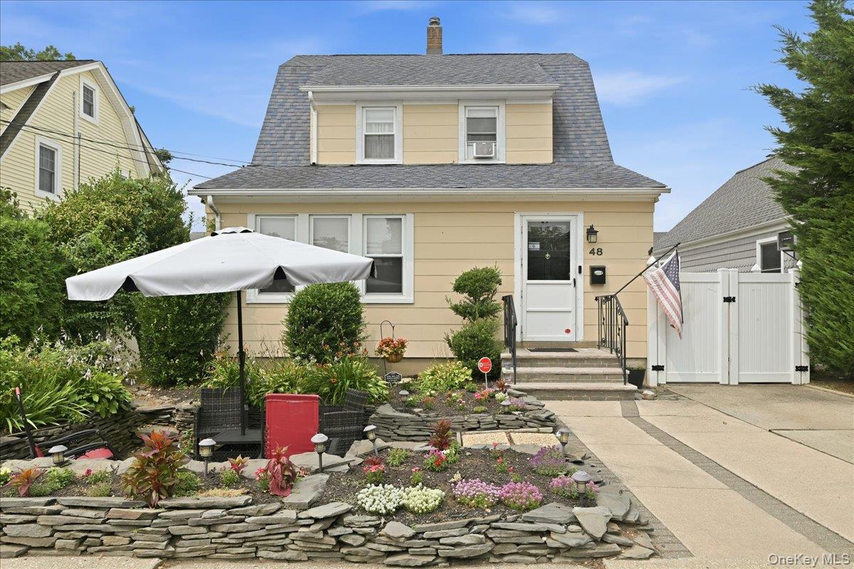 48 Poplar Street Property Photo 1