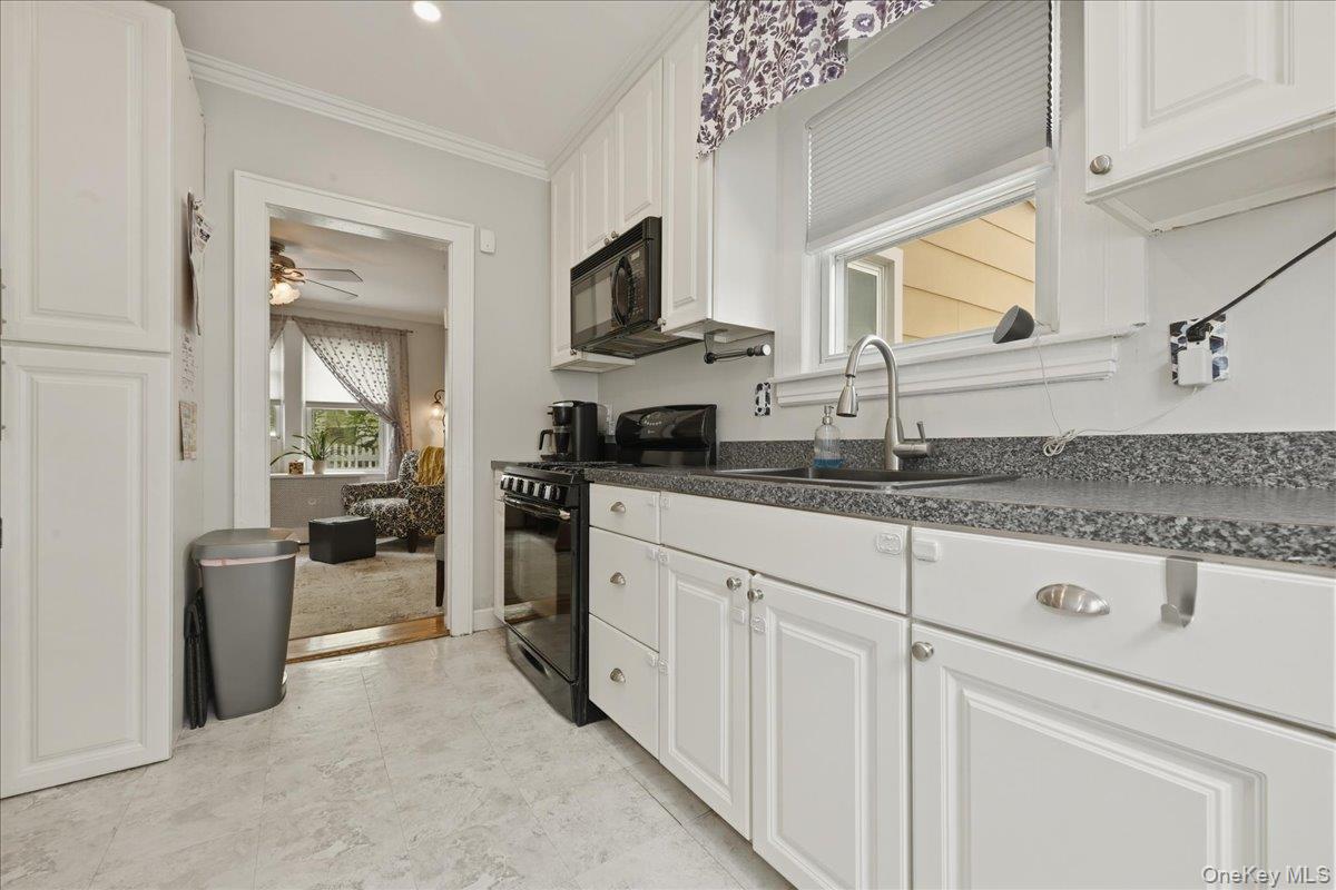 48 Poplar Street Property Photo 7