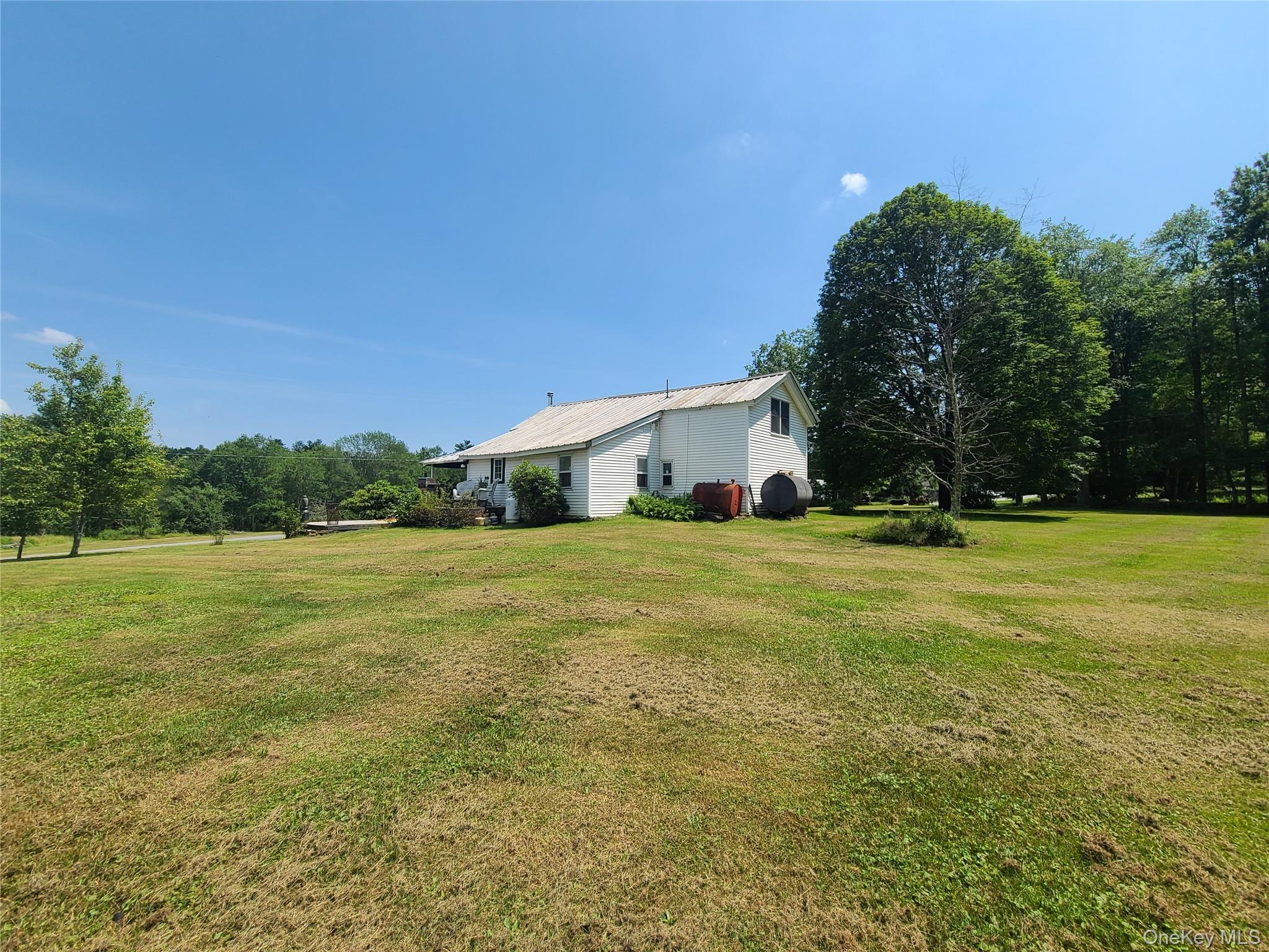 3 Martin Lane Property Photo 20