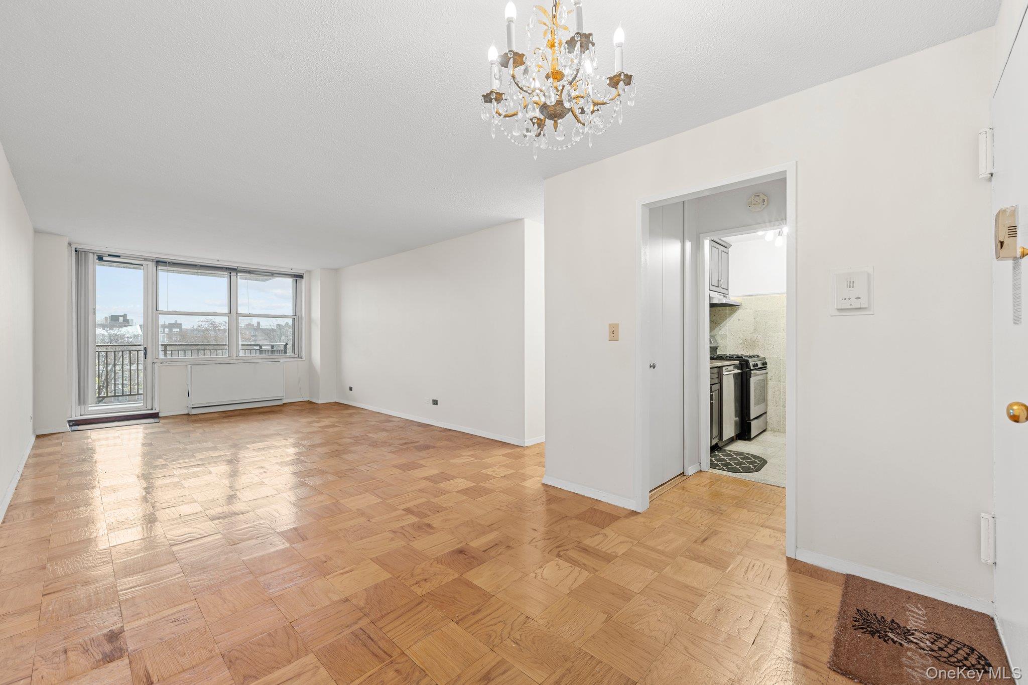 4140 Union Street 6r Property Photo 4