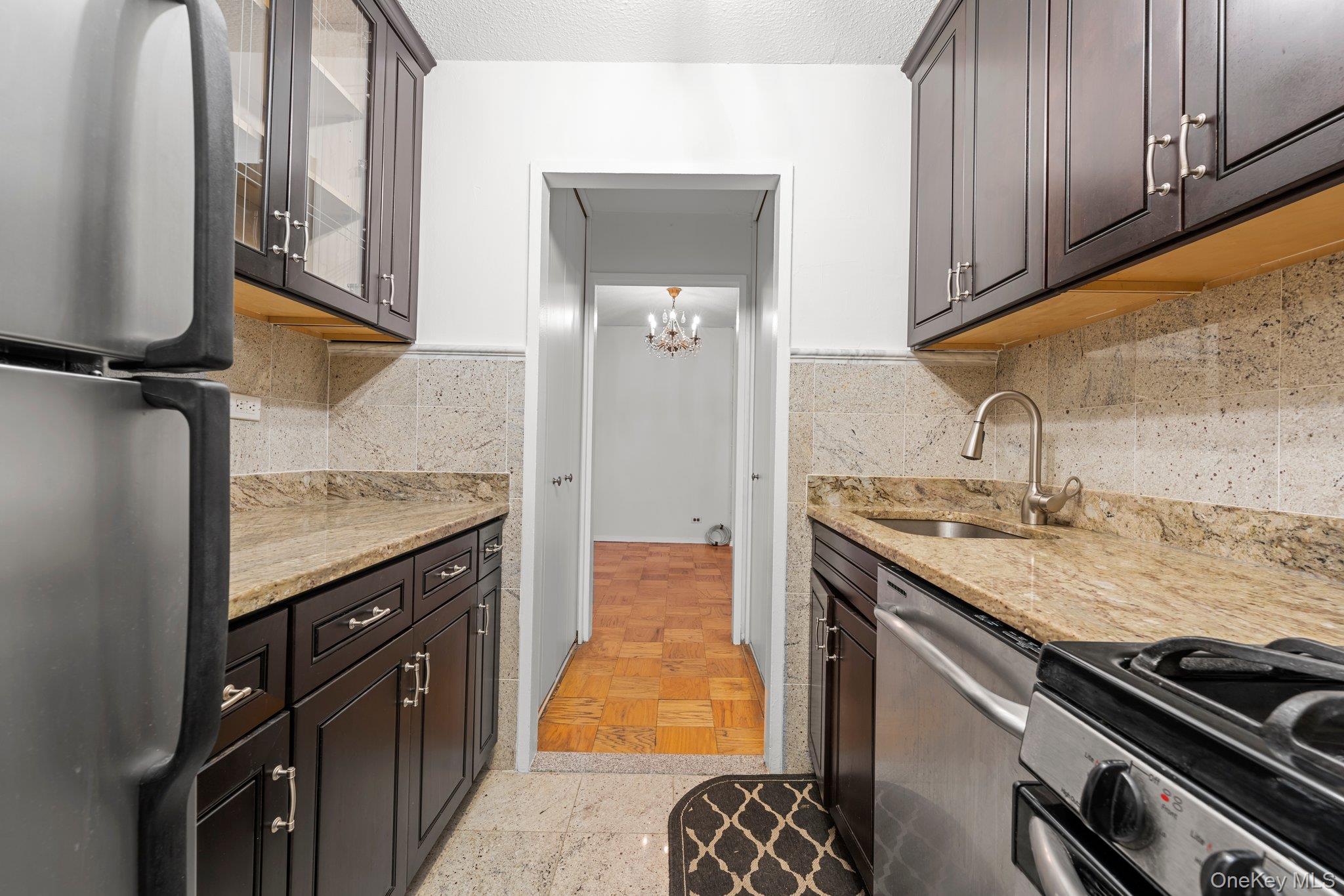 4140 Union Street 6r Property Photo 8
