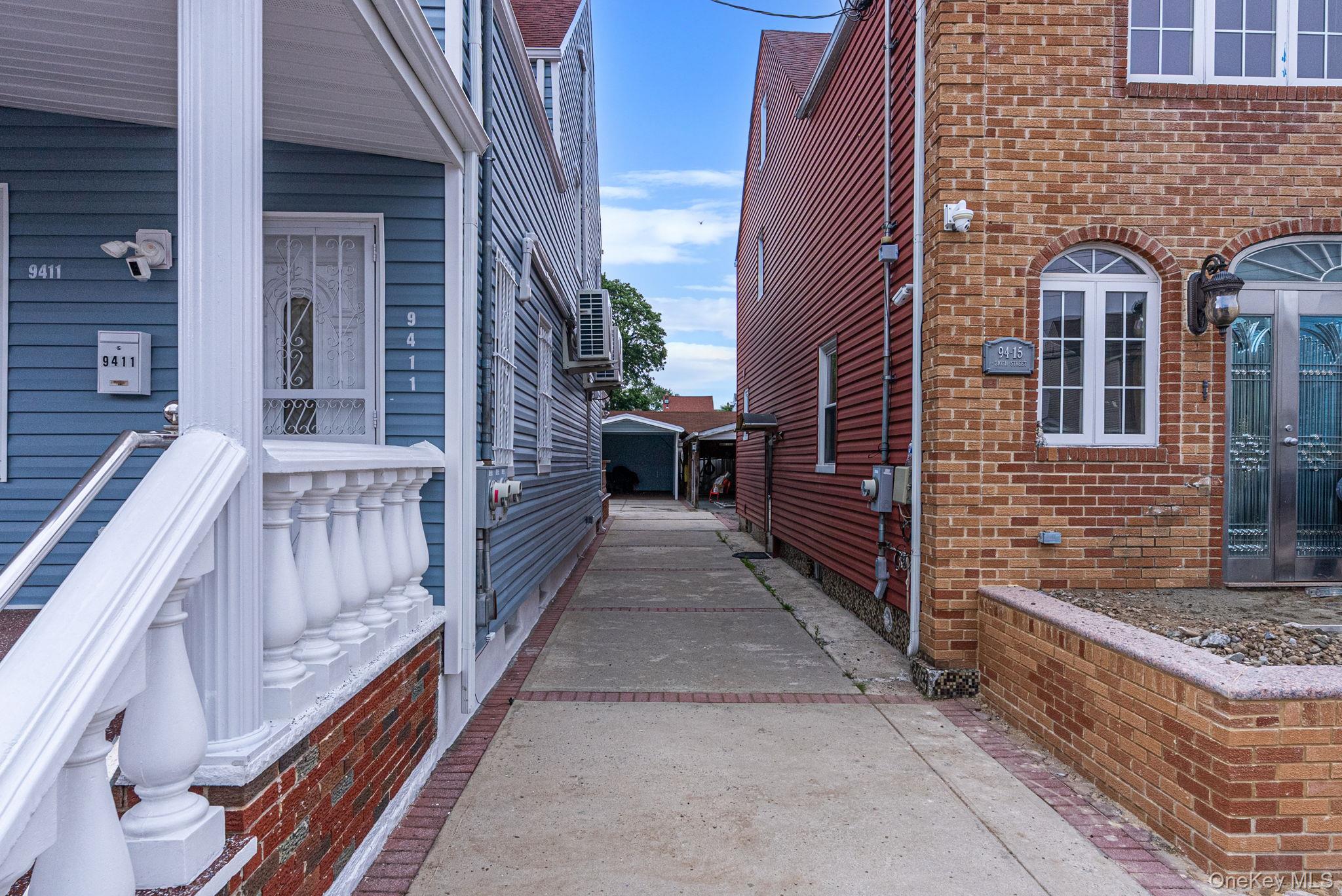 9411 210th Street Property Photo 4