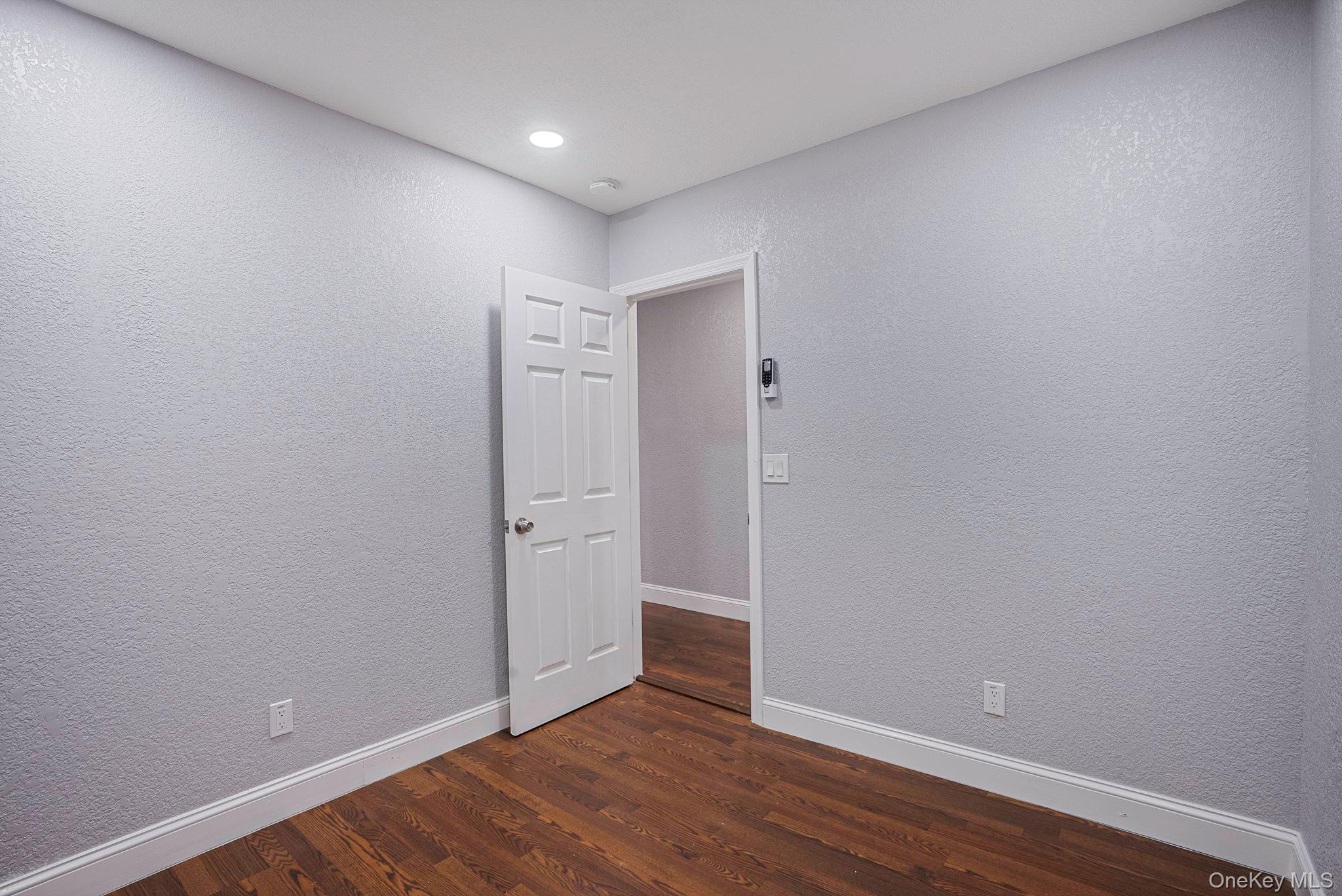 9411 210th Street Property Photo 22