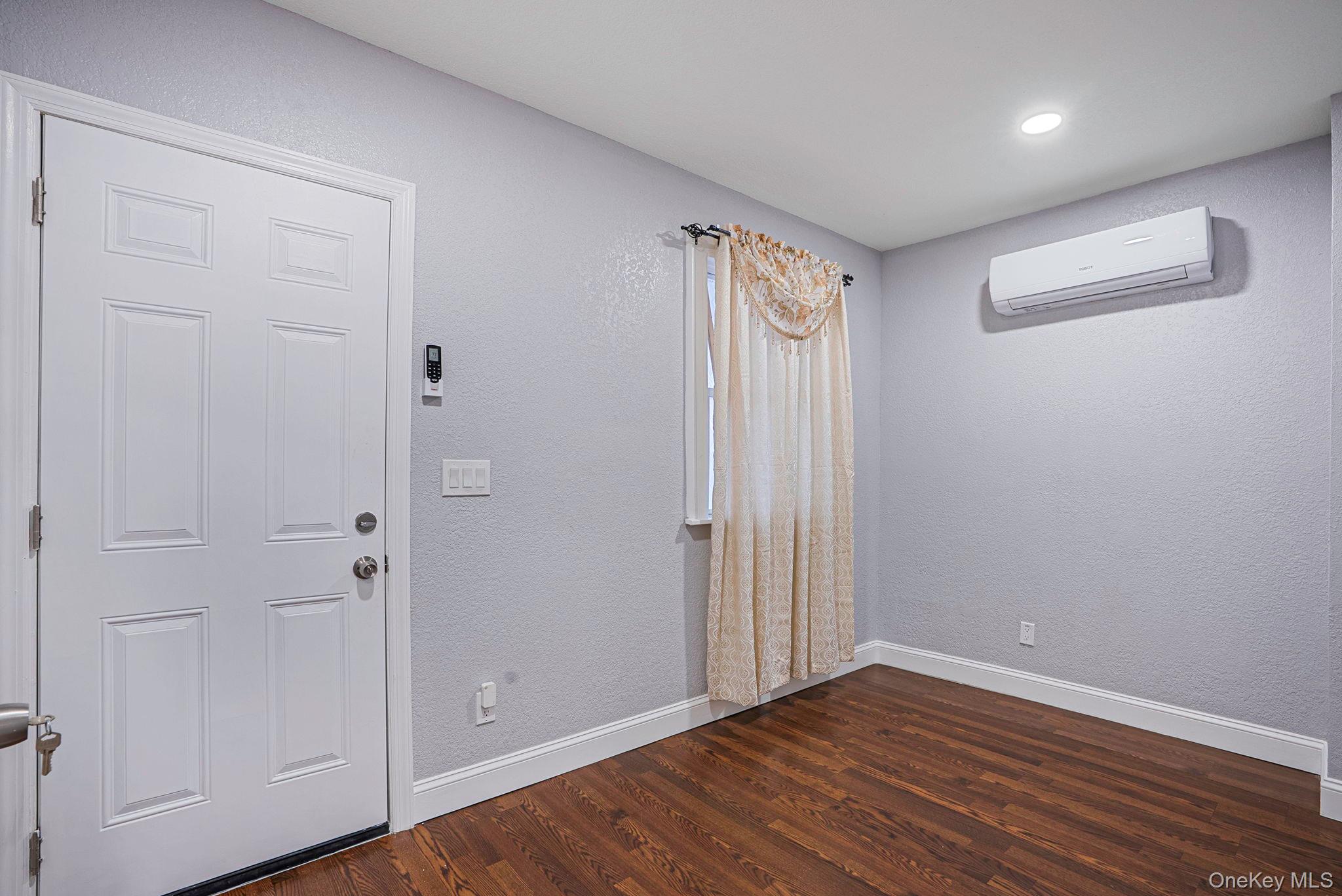 9411 210th Street Property Photo 23