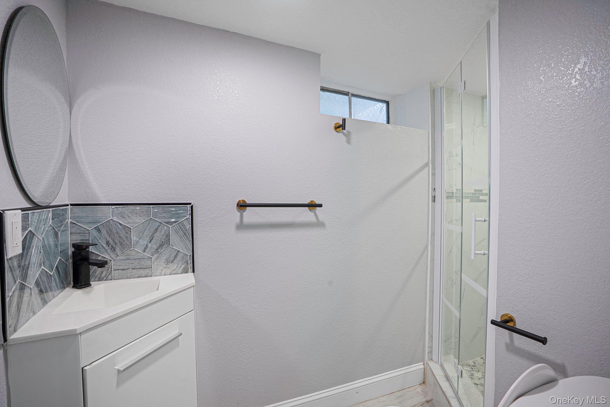 9411 210th Street Property Photo 29