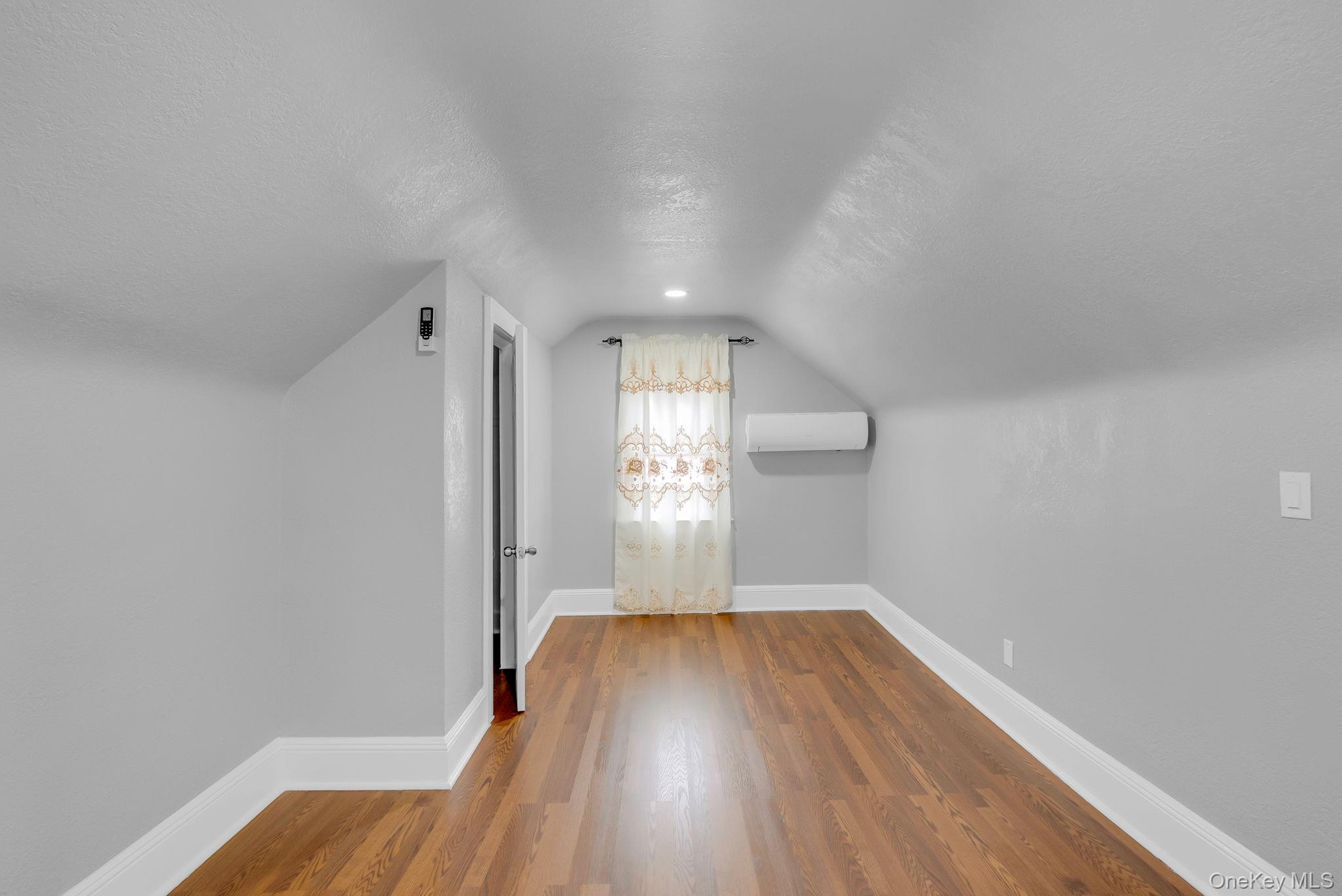 9411 210th Street Property Photo 43