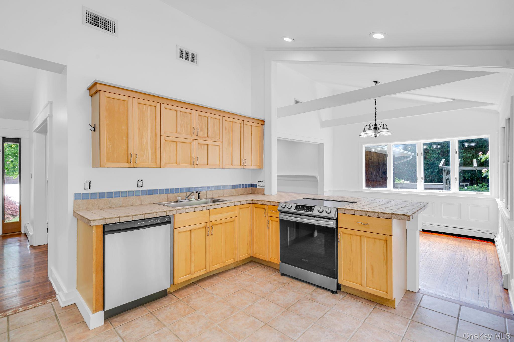 20 Dolphin Way Property Photo 10
