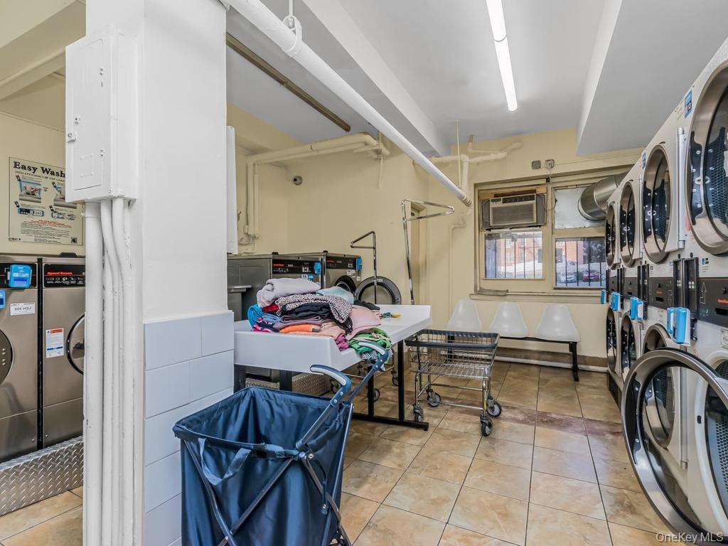 480 Riverdale Avenue 6h Property Photo 12