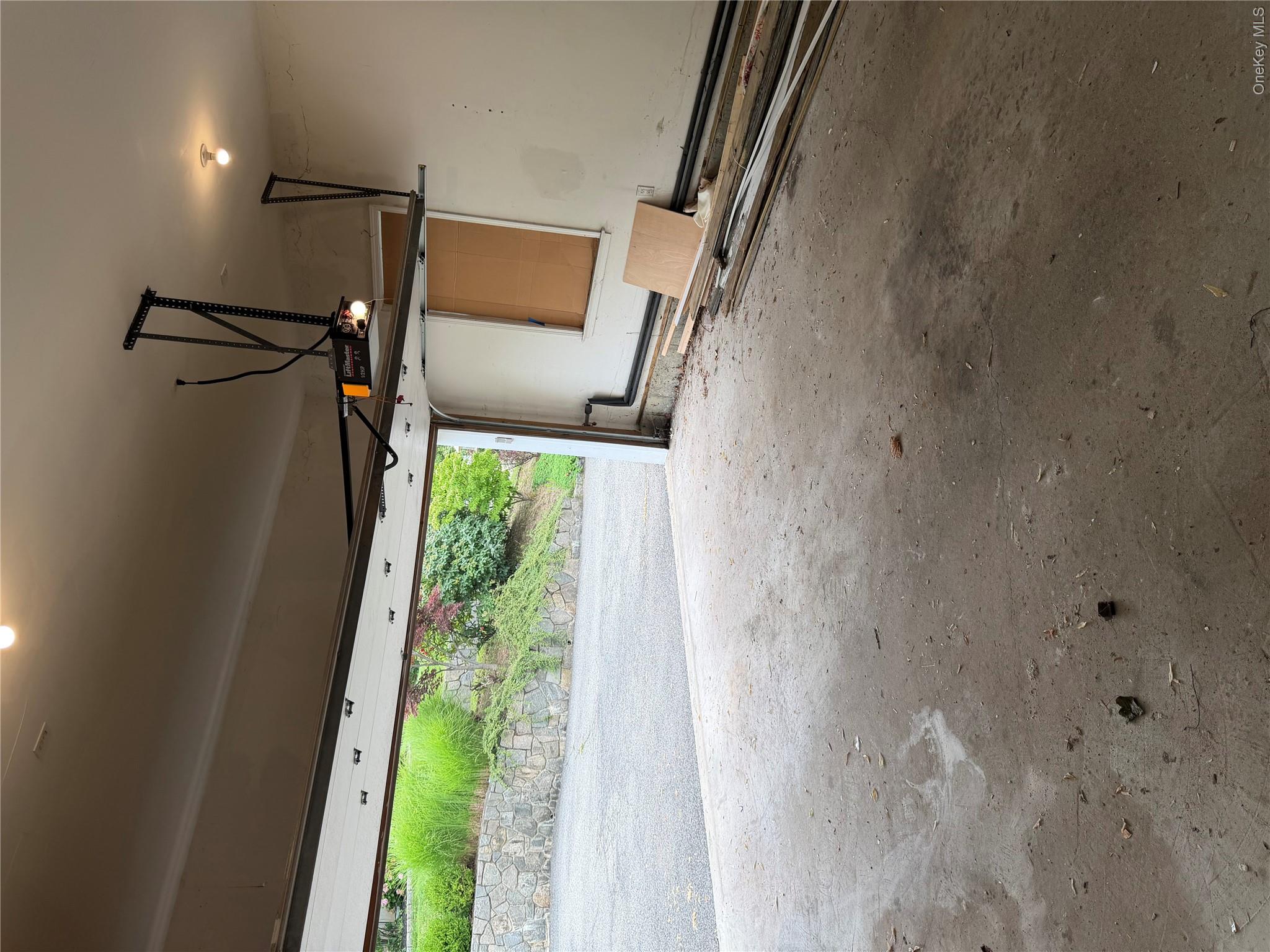 5 Gualtiere Lane Property Photo 13