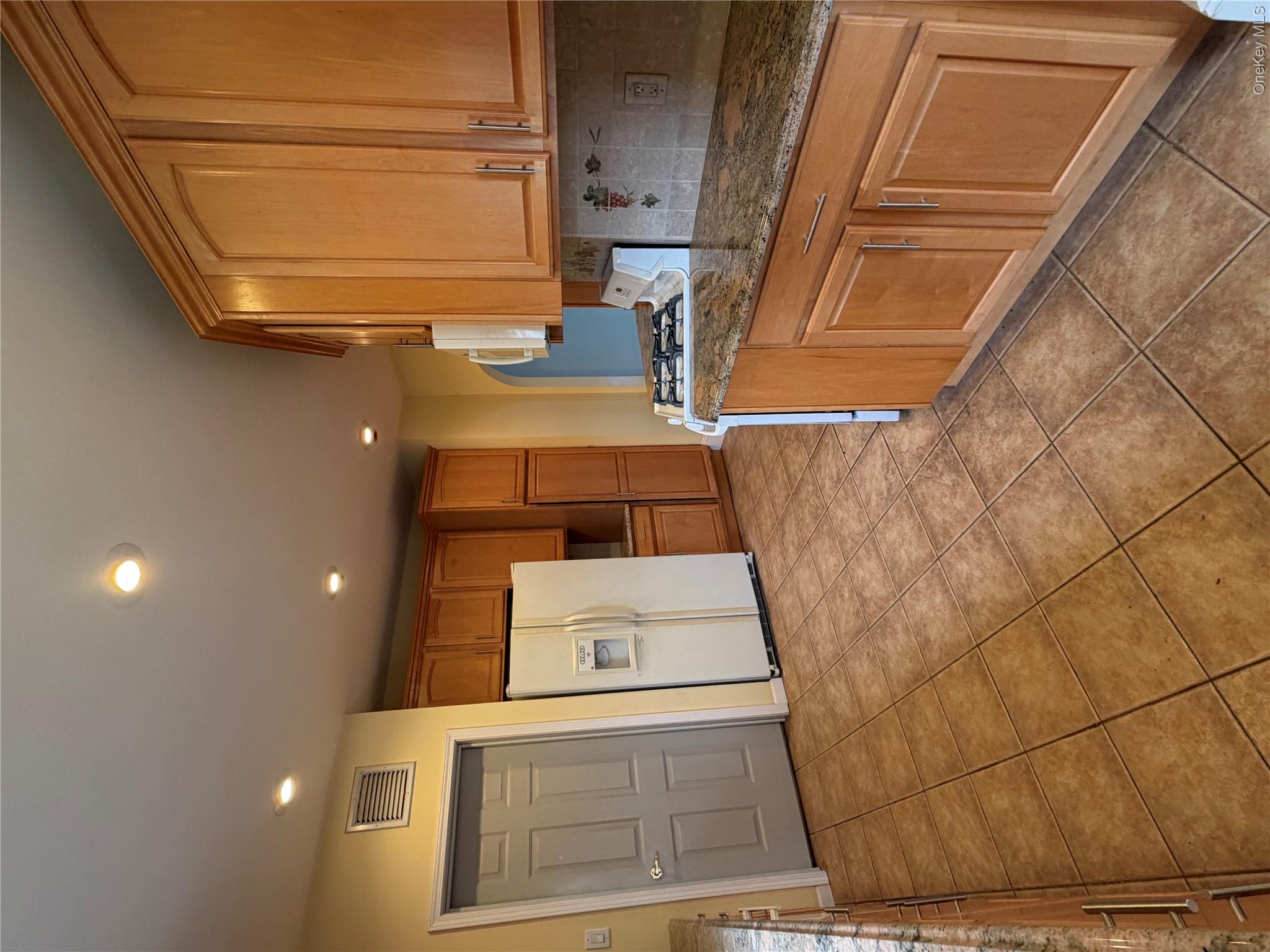 5 Gualtiere Lane Property Photo 22