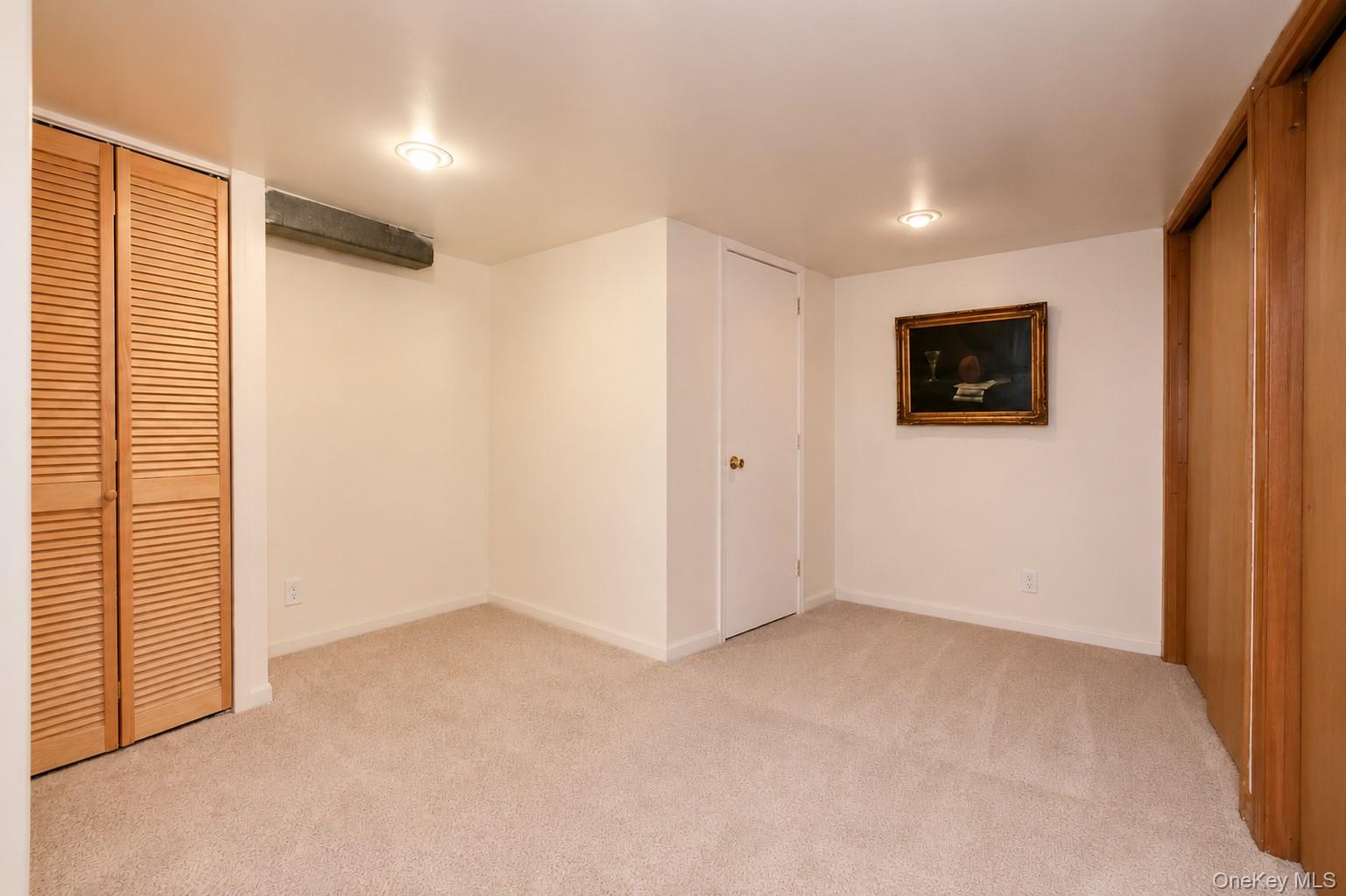 561 Golf Drive Property Photo 33