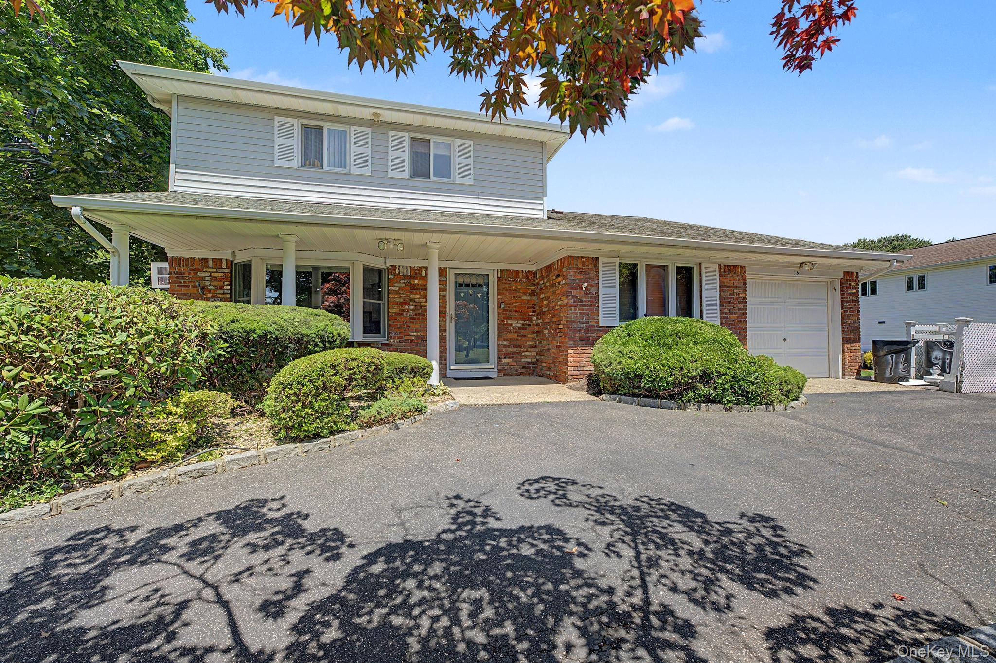 16 Cross Bow Lane Property Photo 1
