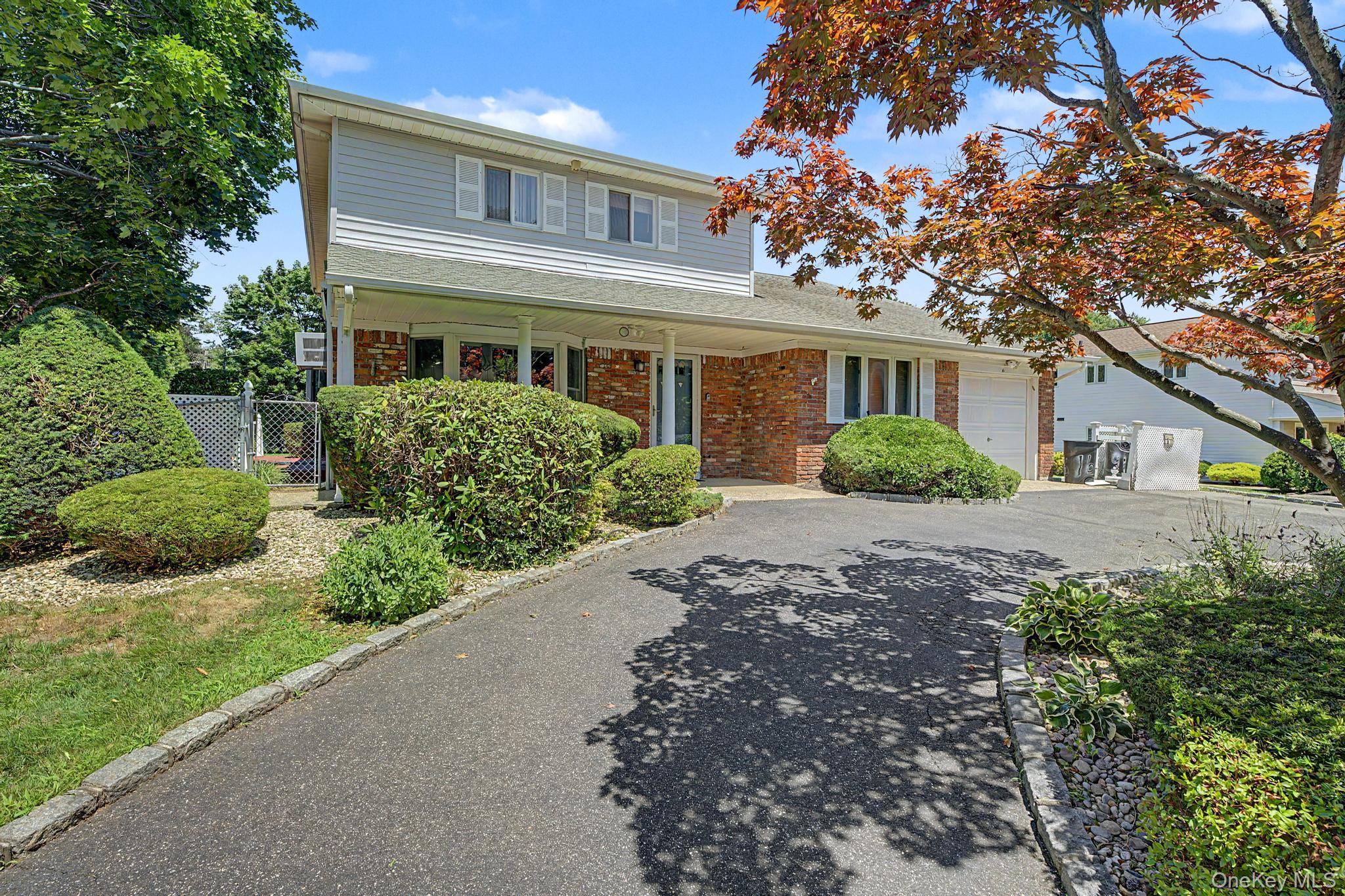16 Cross Bow Lane Property Photo 2