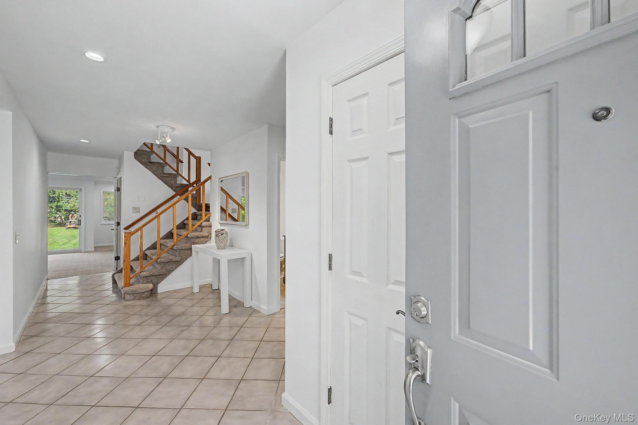 16 Cross Bow Lane Property Photo 5