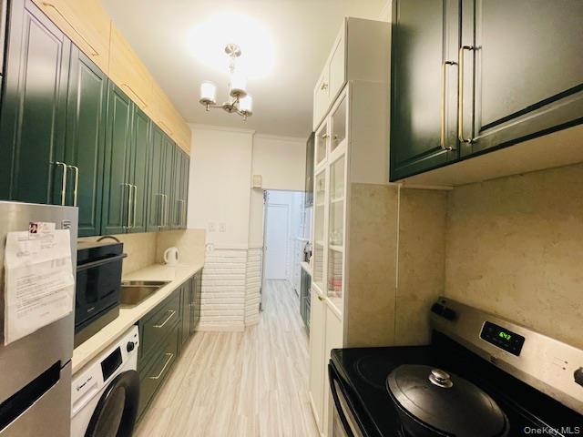 68-68 76th Street Property Photo 4